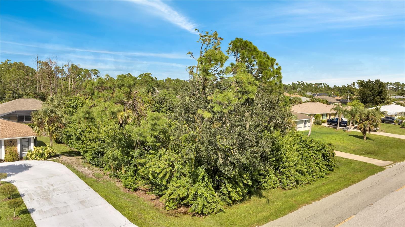 18042 Lake Worth Blvd Property Photo 2