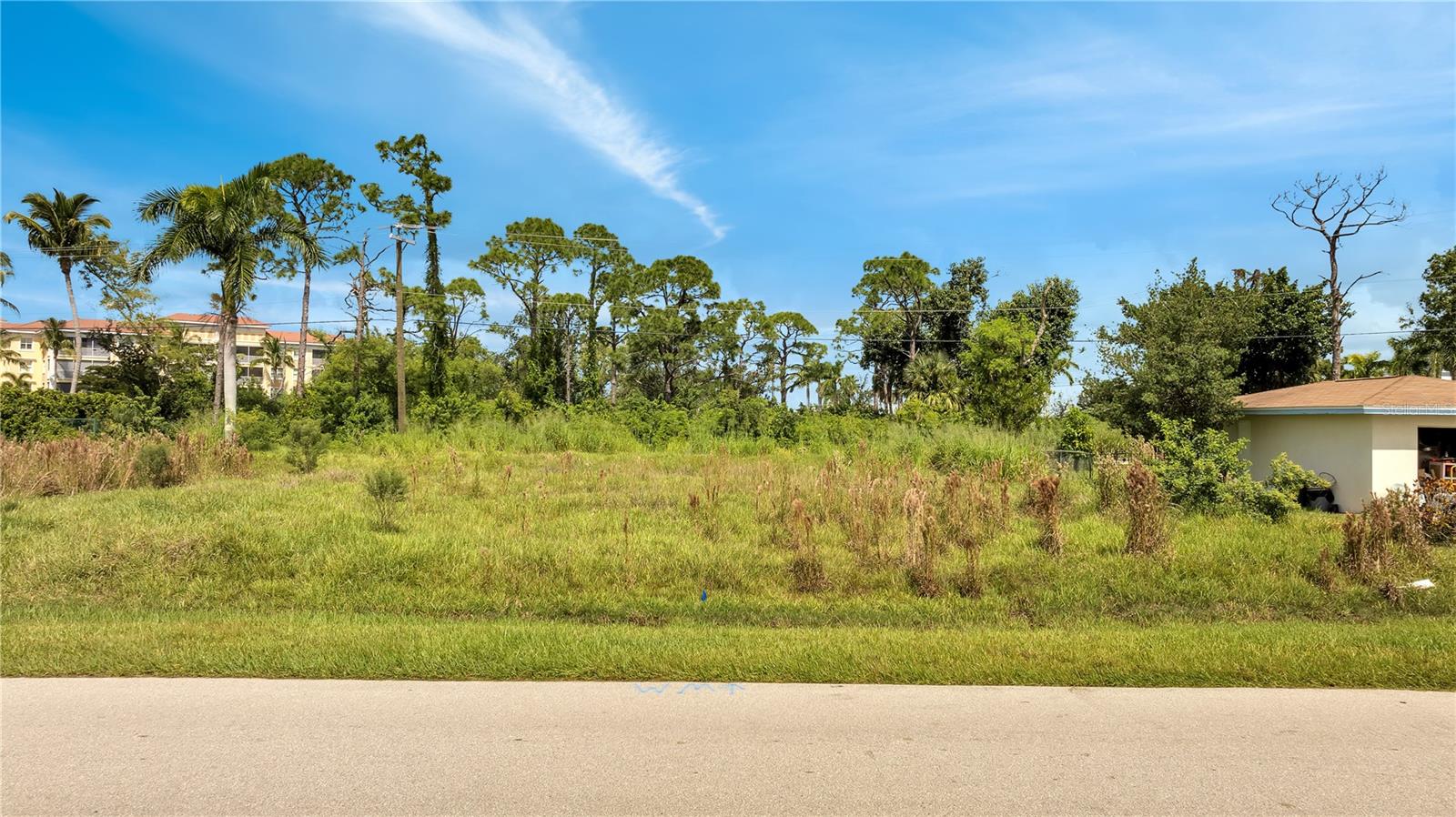 230 Pompano Ter Property Photo 2