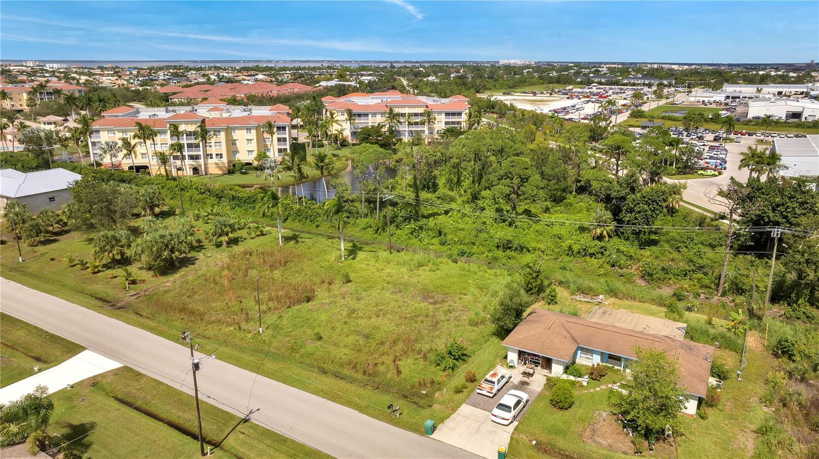 230 Pompano Ter Property Photo 5