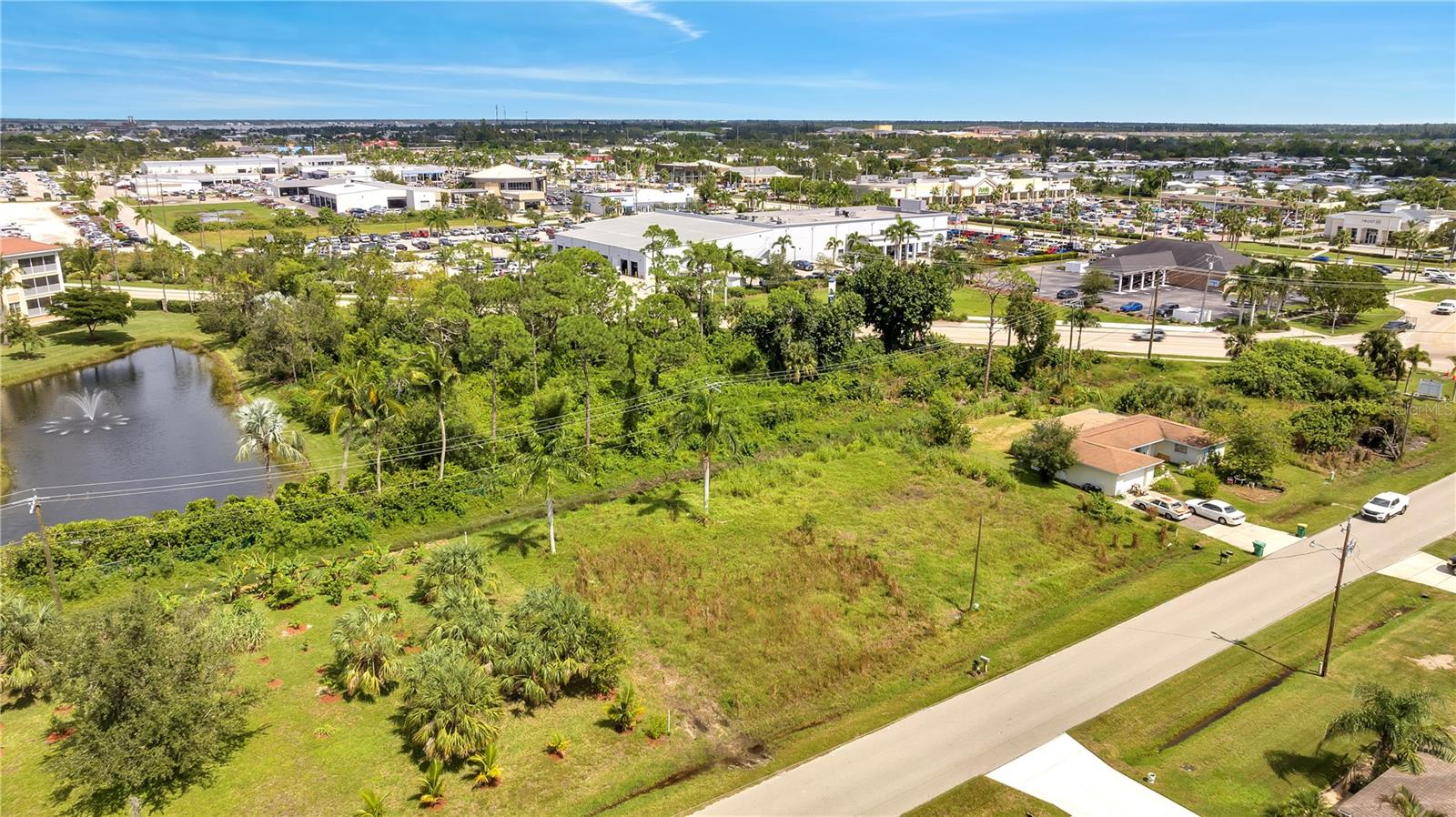 300 Pompano Ter Property Photo 3