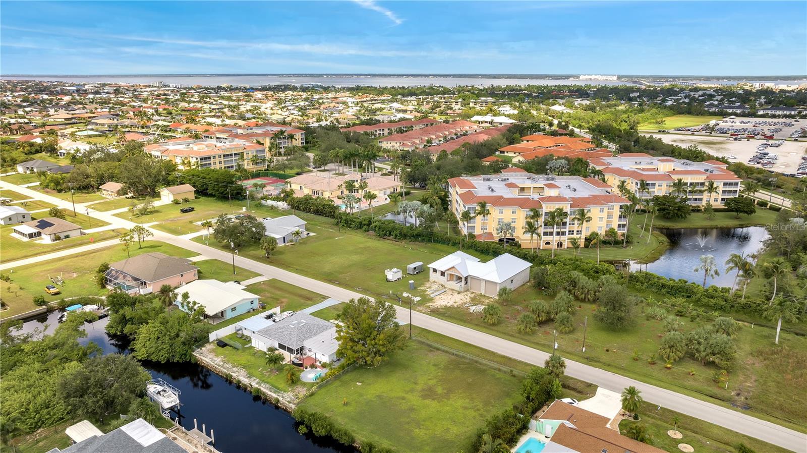 321 Pompano Ter Property Photo 7