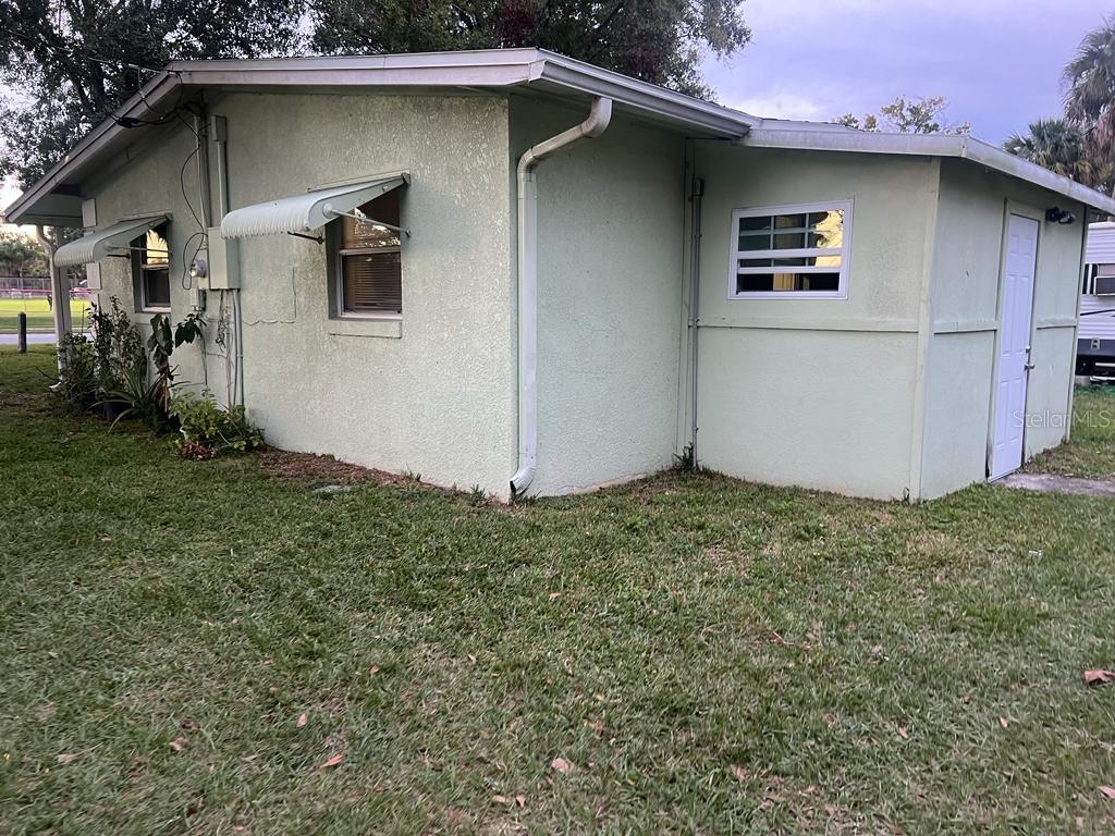 1520 Hill St Property Photo 7
