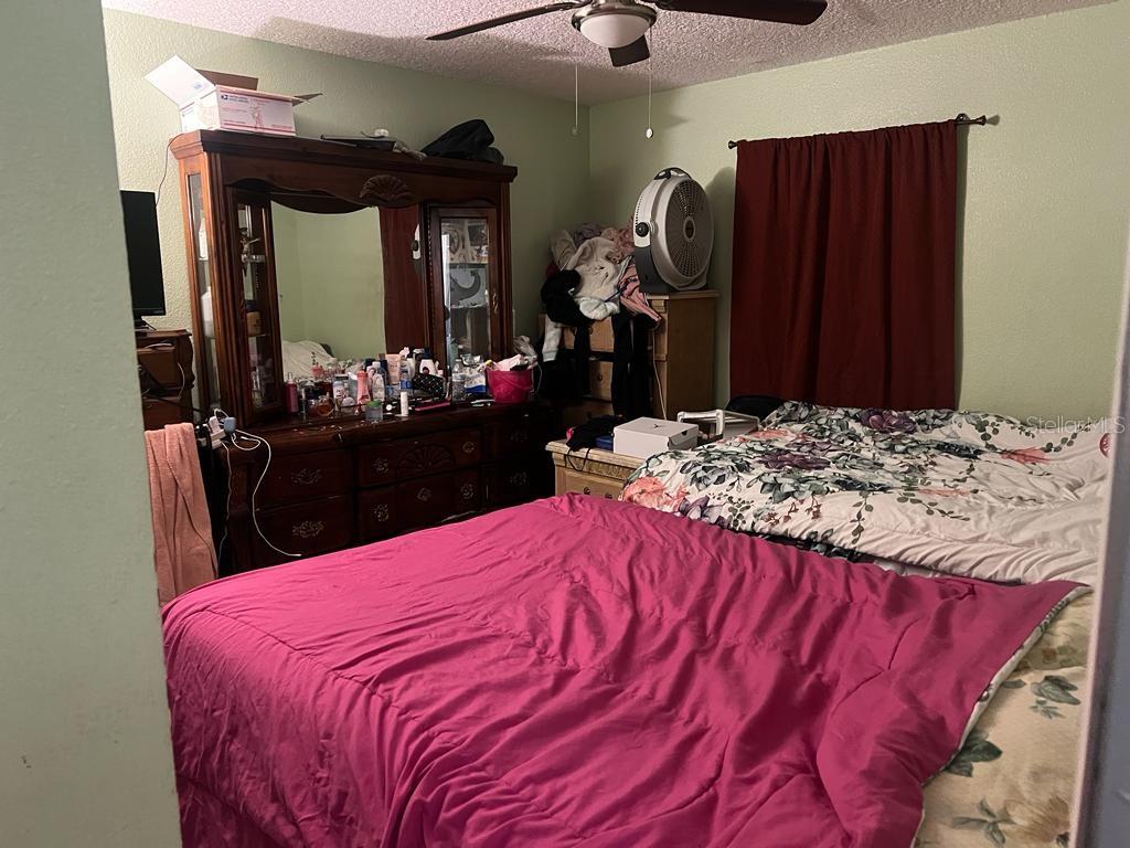 1520 Hill St Property Photo 9