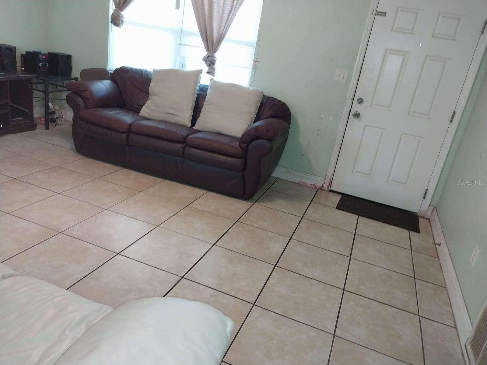 1520 Hill St Property Photo 13