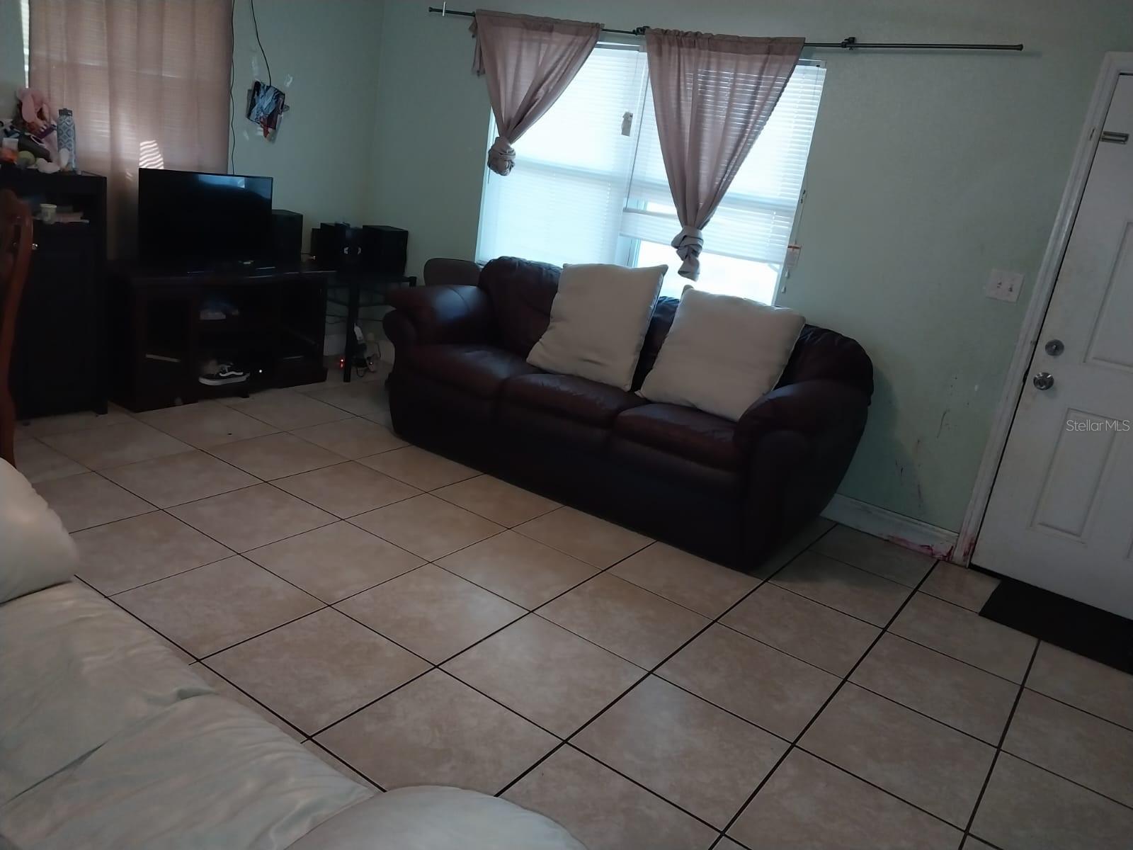 1520 Hill St Property Photo 16