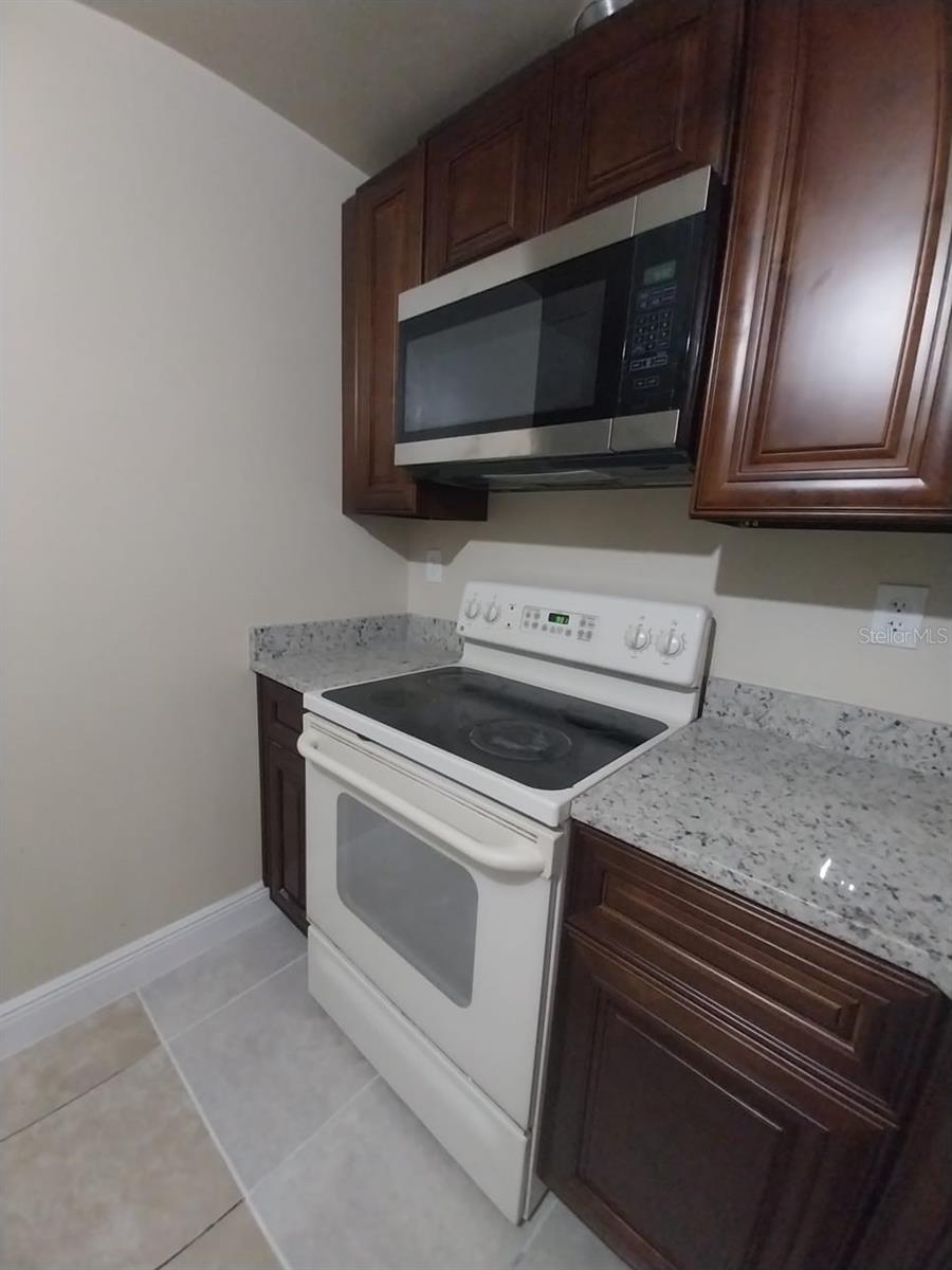 1520 Hill St Property Photo 18