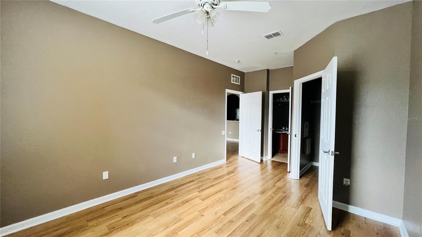 3338 Robert Trent Jones Dr #20904 Property Photo 12