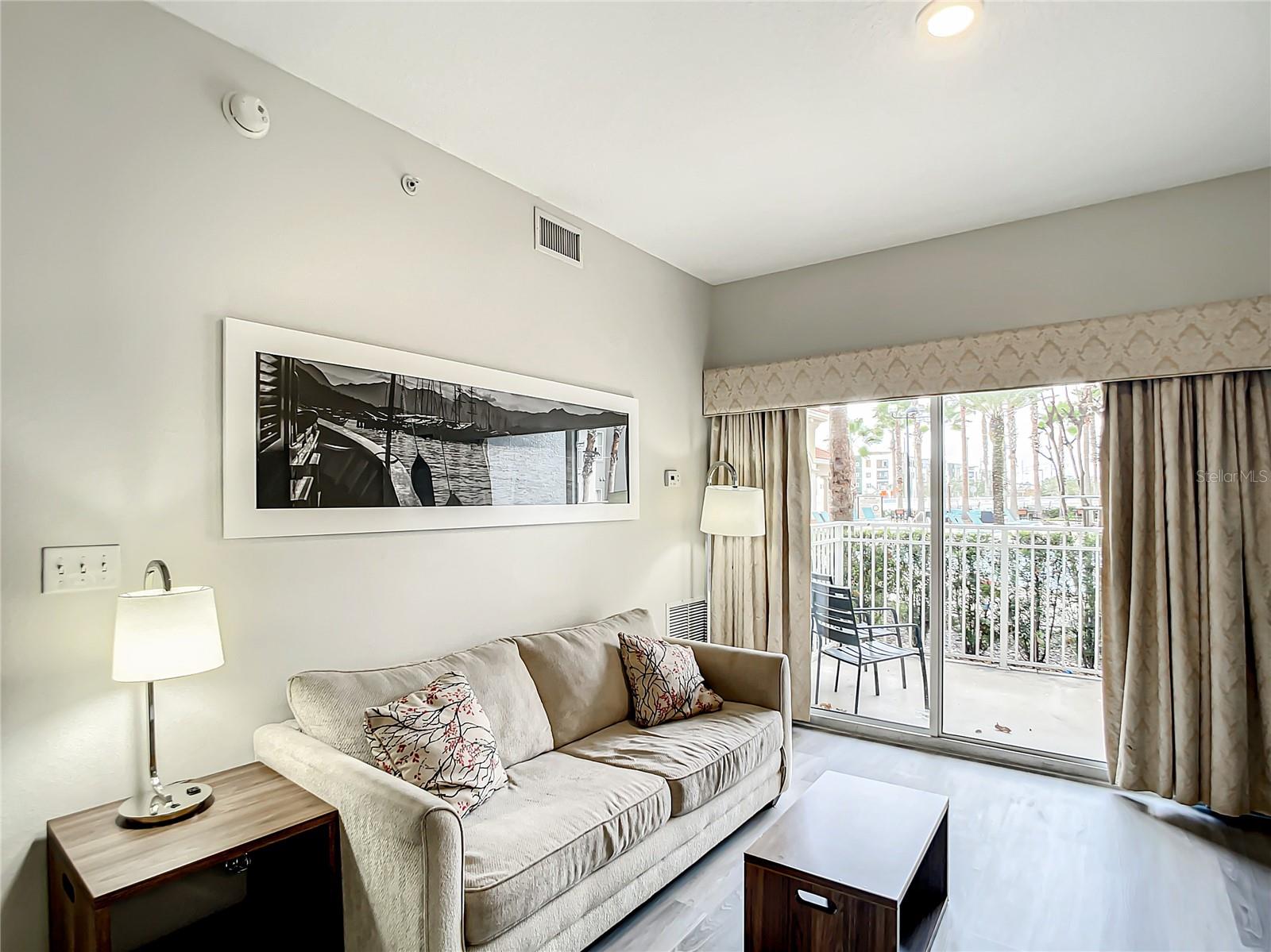 7395 Universal Blvd #103 Property Photo 7