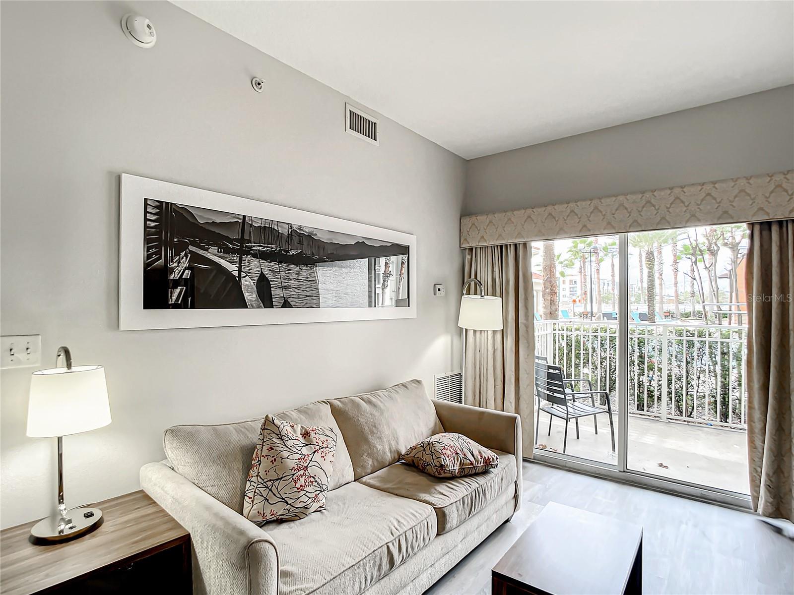 7395 Universal Blvd #103 Property Photo 17
