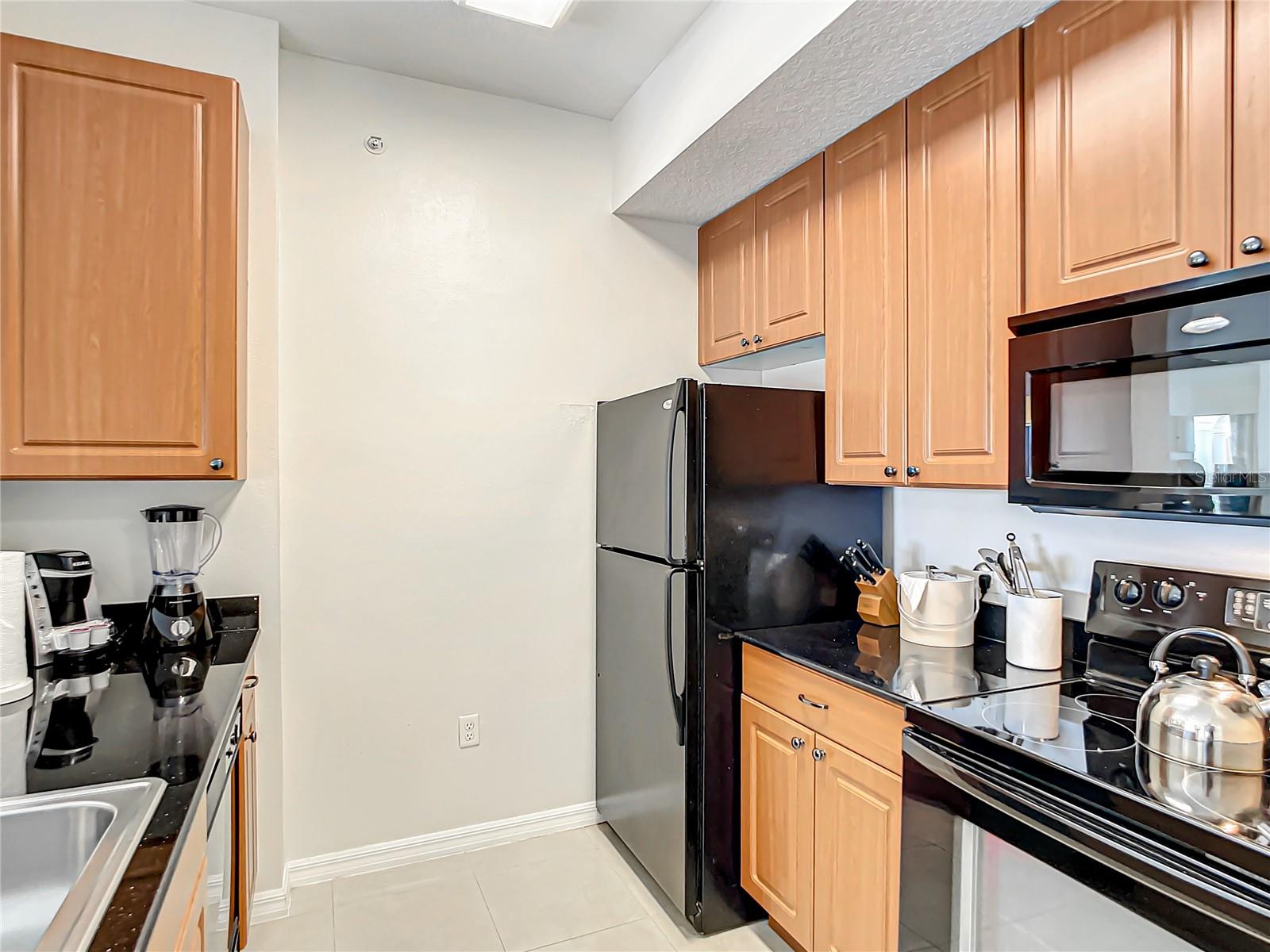 7395 Universal Blvd #103 Property Photo 26