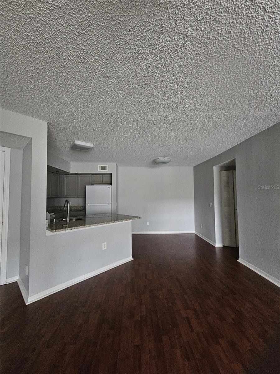 4532 Commander Dr #2122 Property Photo 10