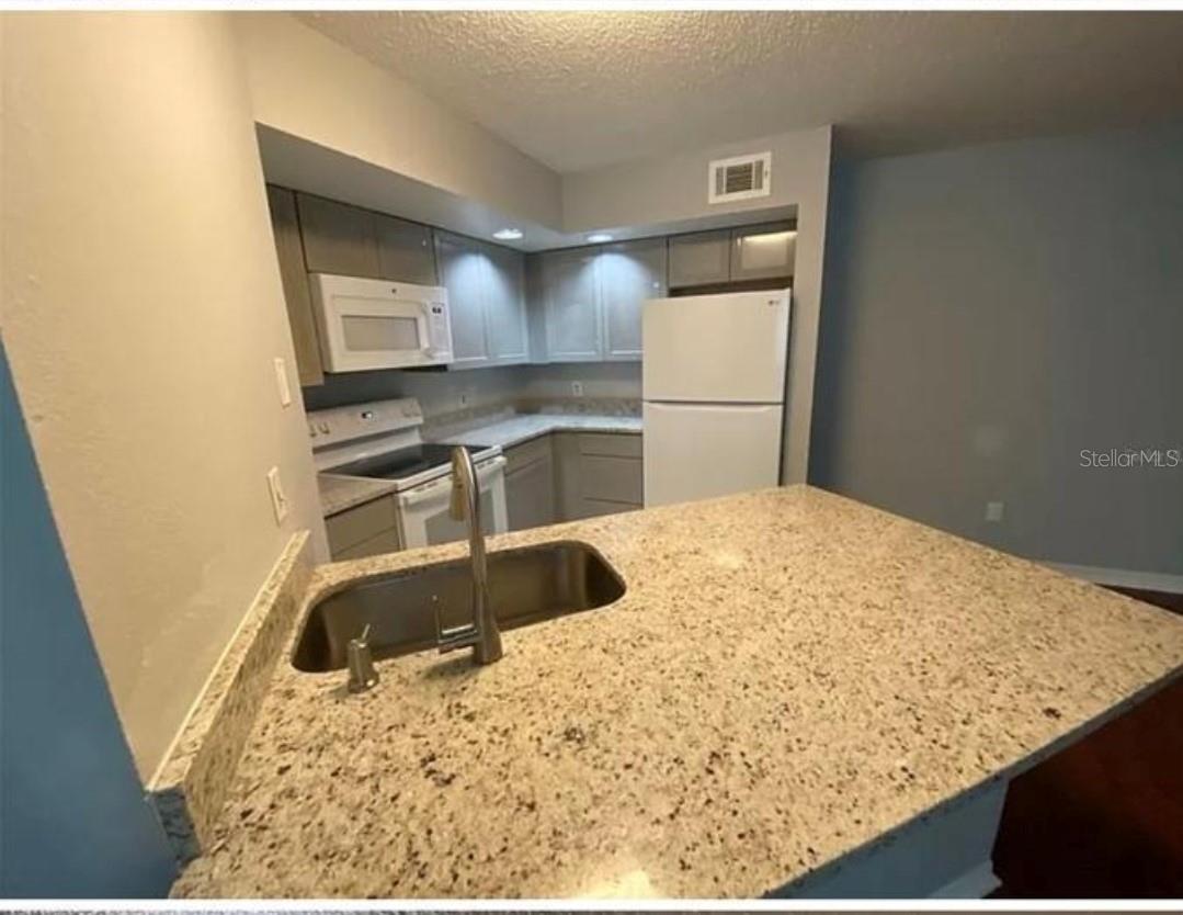 4532 Commander Dr #2122 Property Photo 11