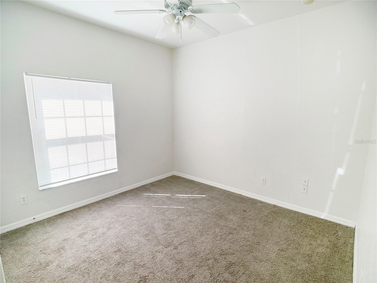 2374 Caravelle Cir Property Photo 6