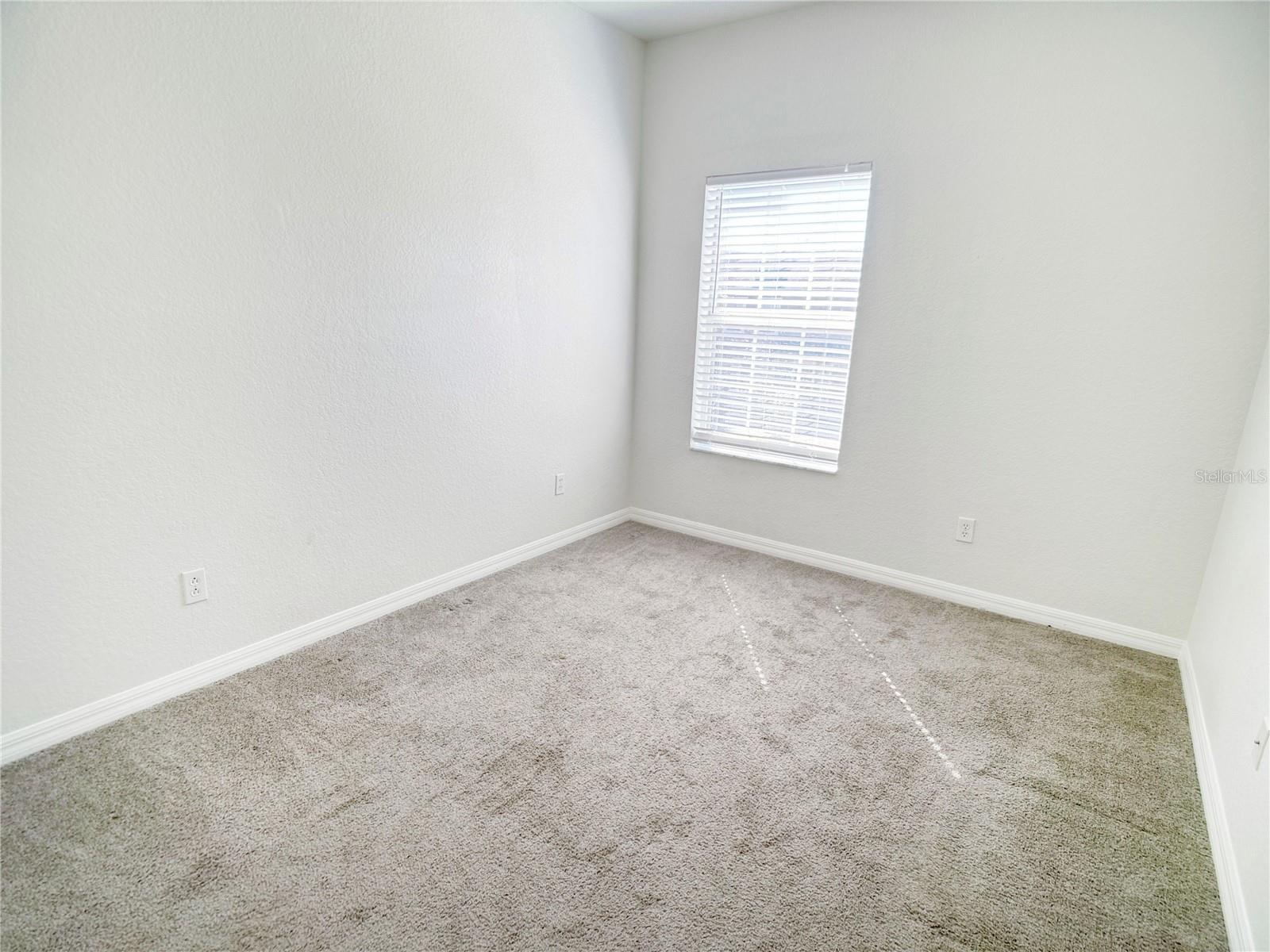 2374 Caravelle Cir Property Photo 8