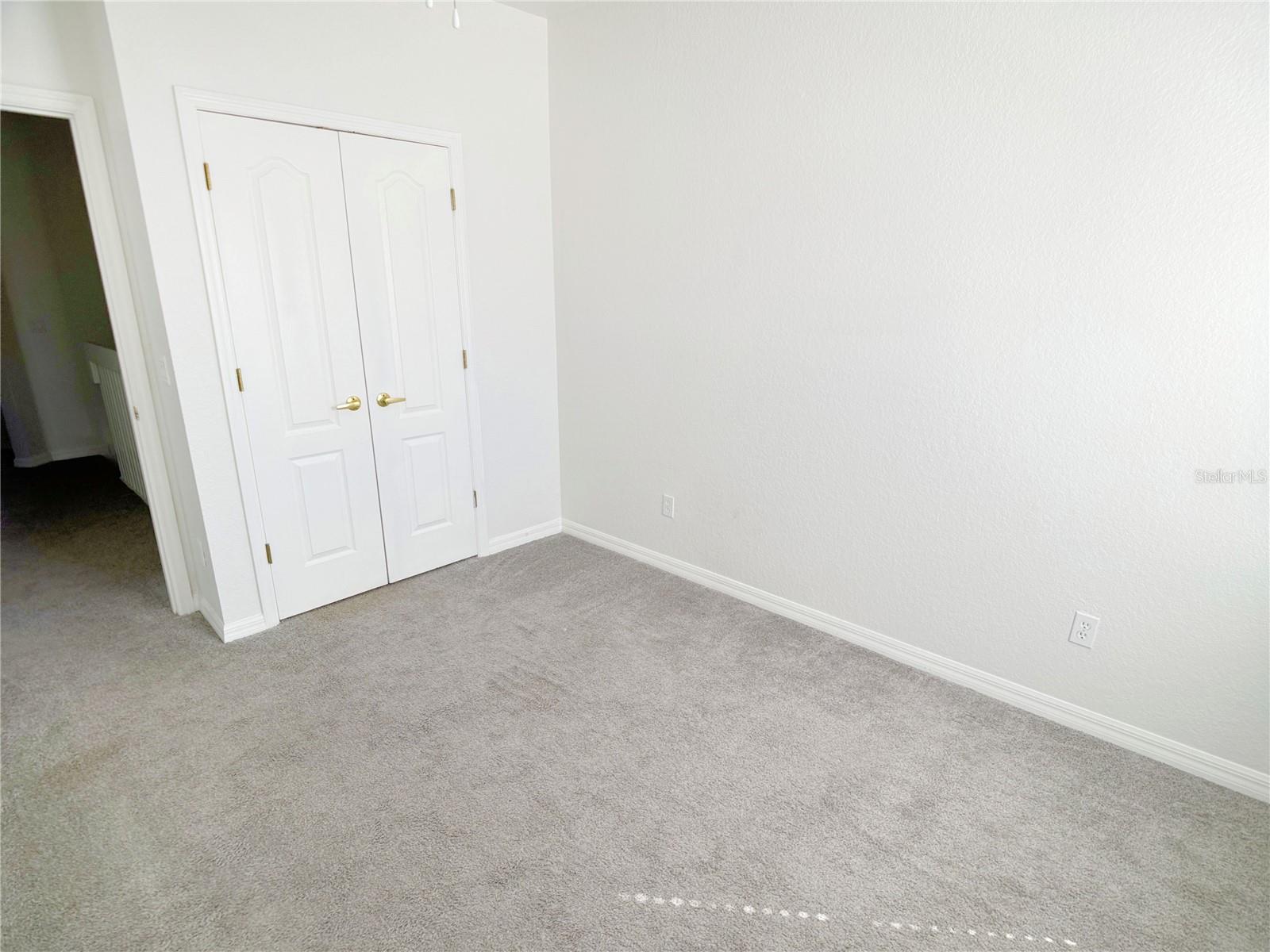2374 Caravelle Cir Property Photo 9