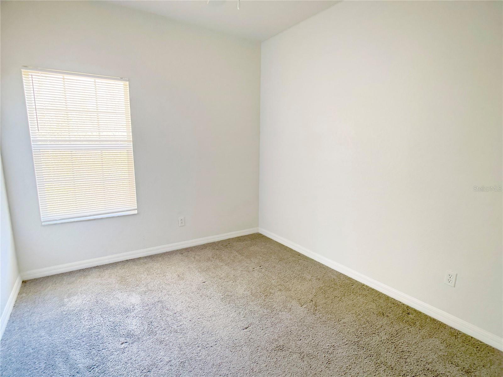 2374 Caravelle Cir Property Photo 14