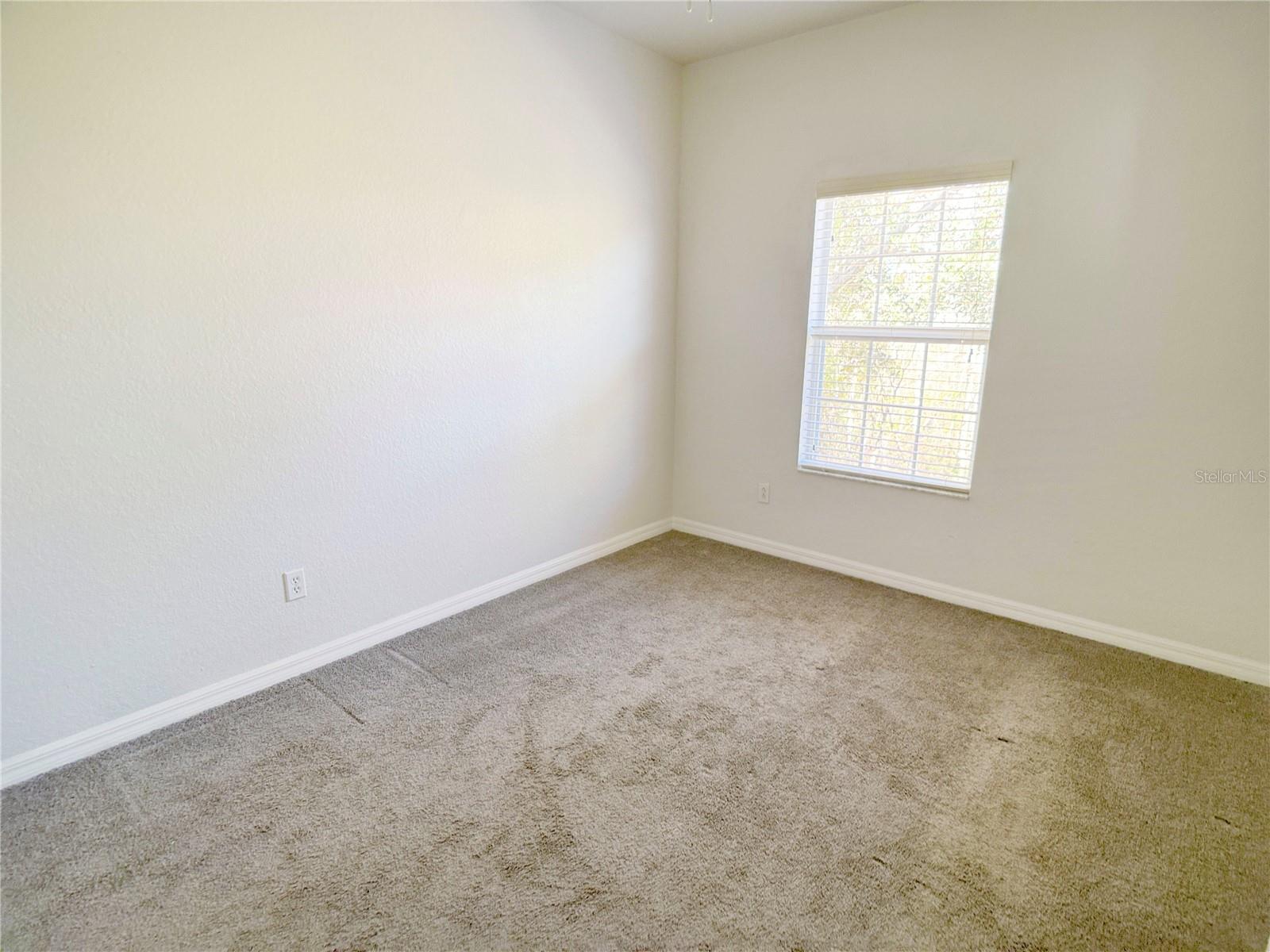 2374 Caravelle Cir Property Photo 15