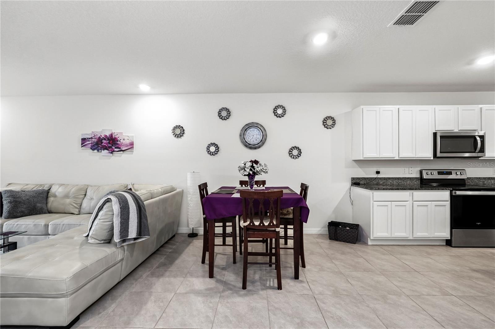 2928 Sunridge Loop Property Photo 5