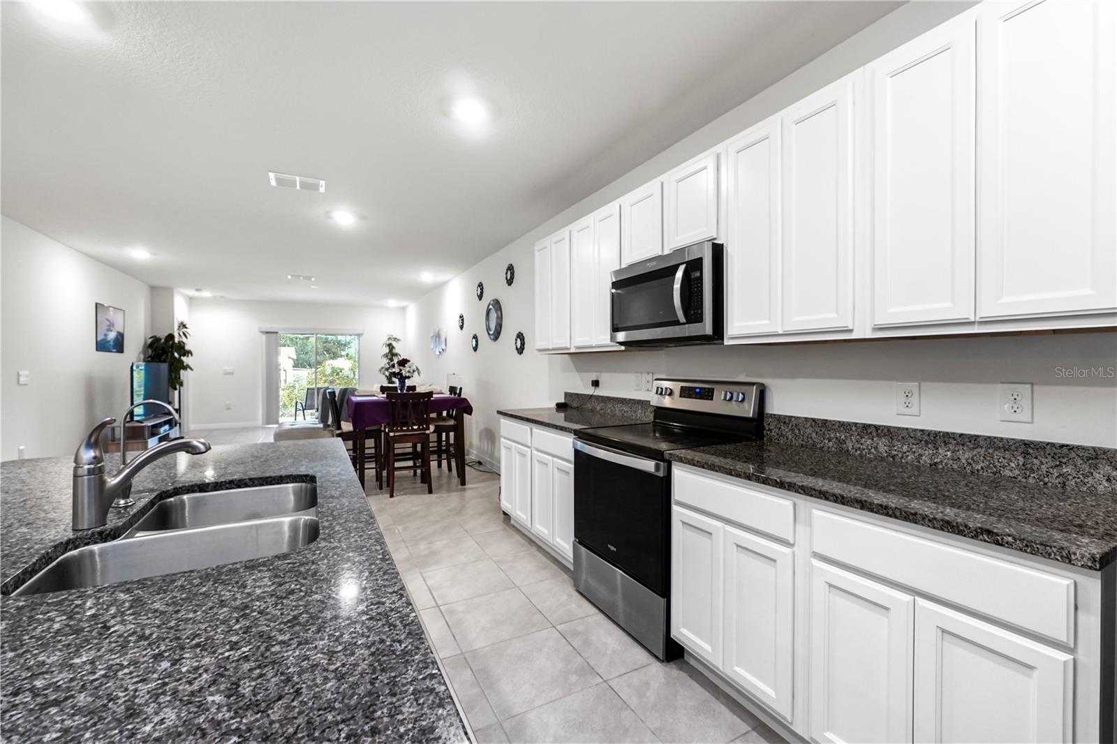 2928 Sunridge Loop Property Photo 8