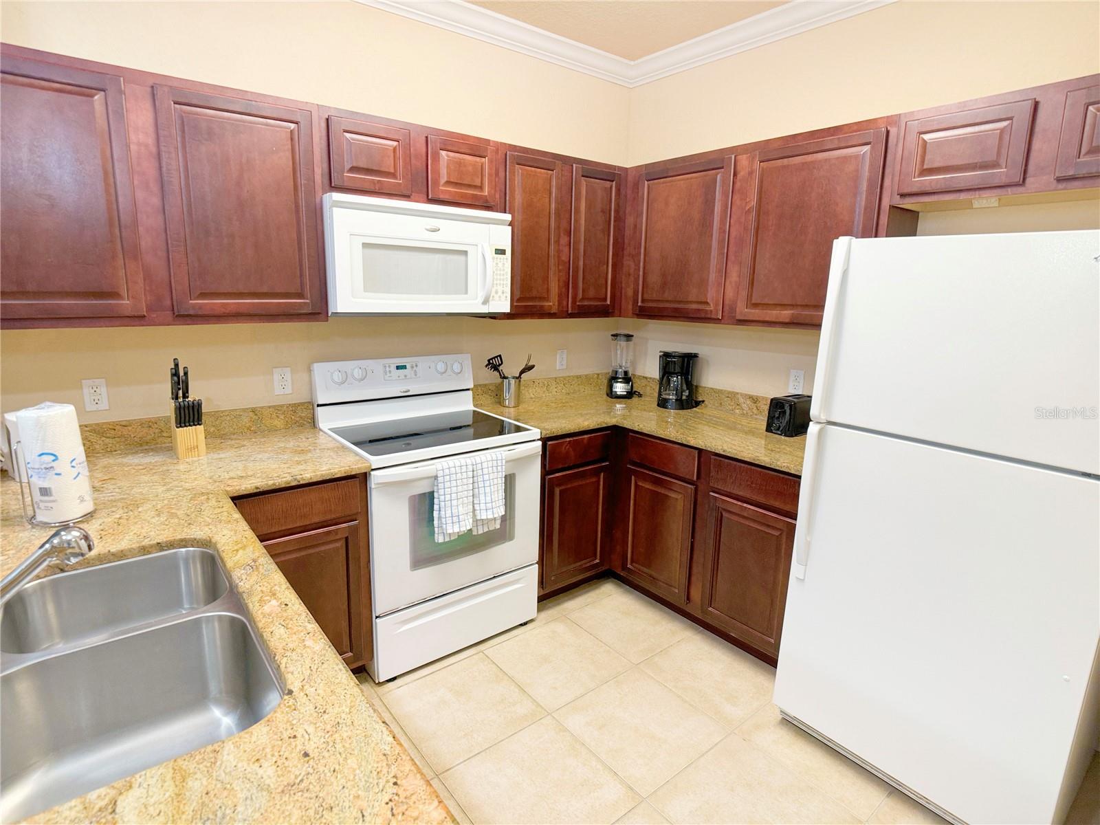 8010 Tuscany Way #3103 Property Photo 6
