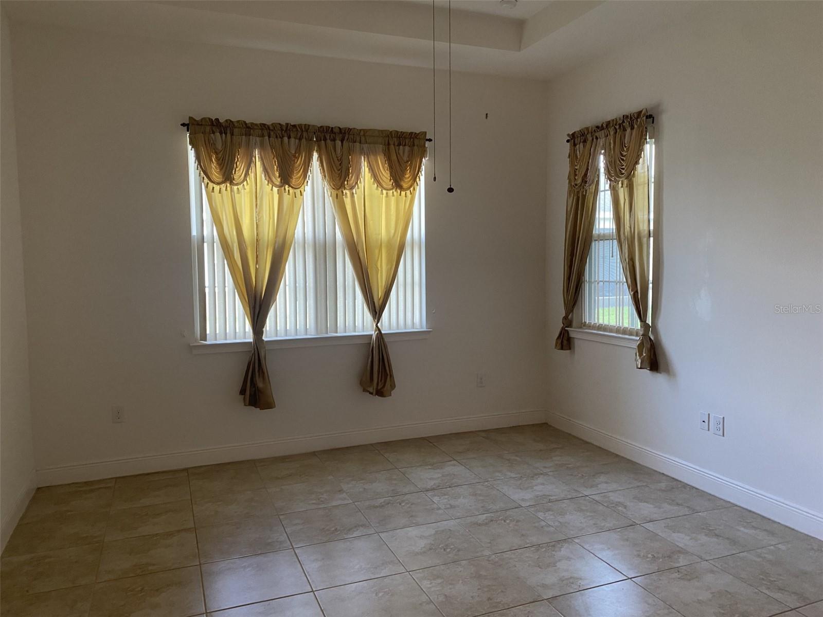 2410 Datura Loop Property Photo 13