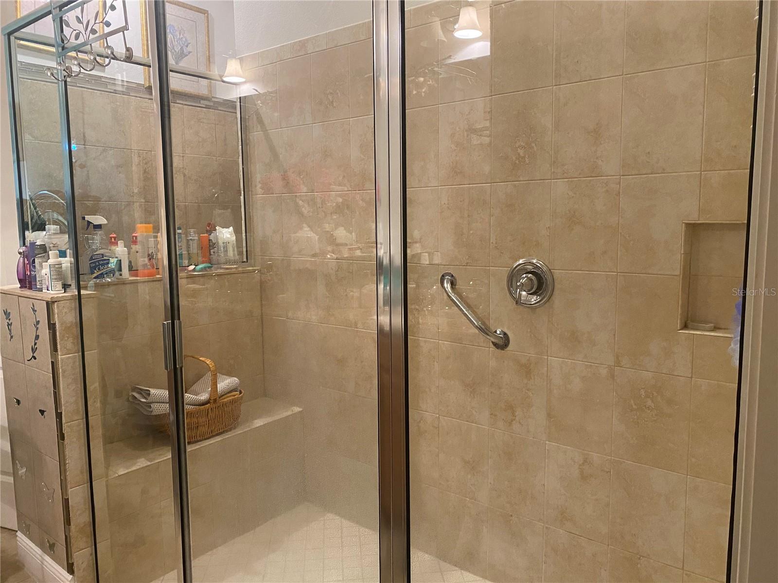 2410 Datura Loop Property Photo 19