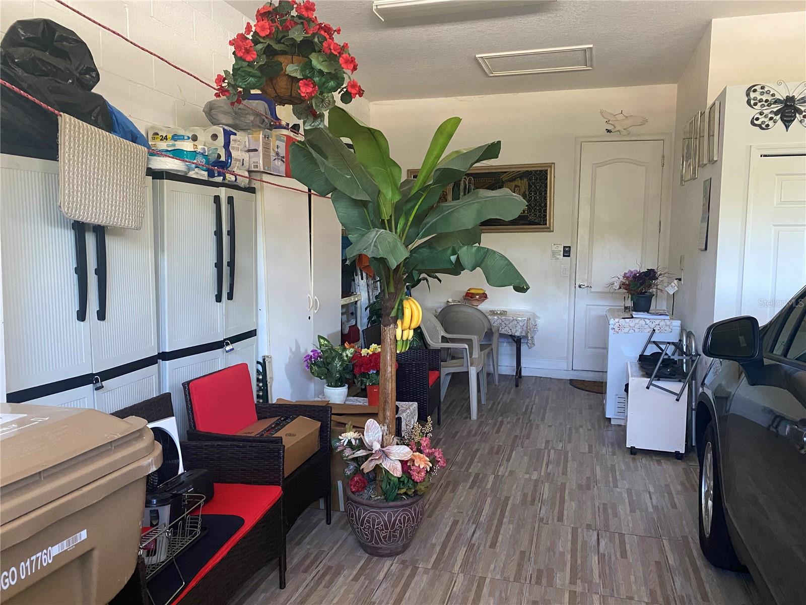 2410 Datura Loop Property Photo 27