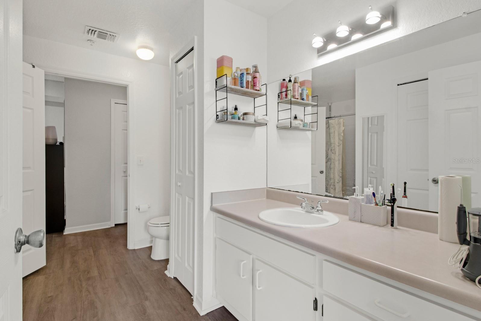 13103 Mulberry Park Dr #8211 Property Photo 16
