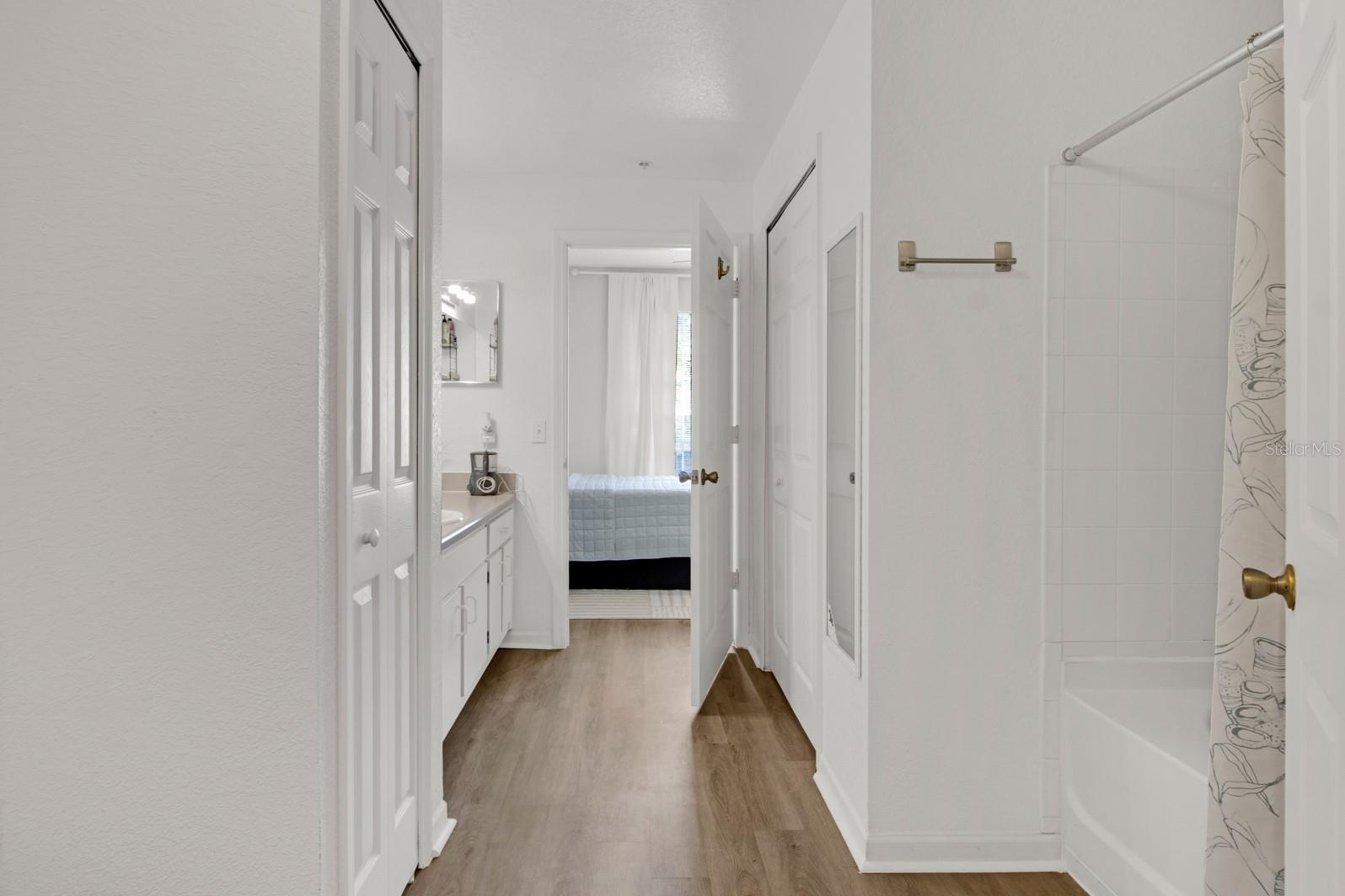 13103 Mulberry Park Dr #8211 Property Photo 17