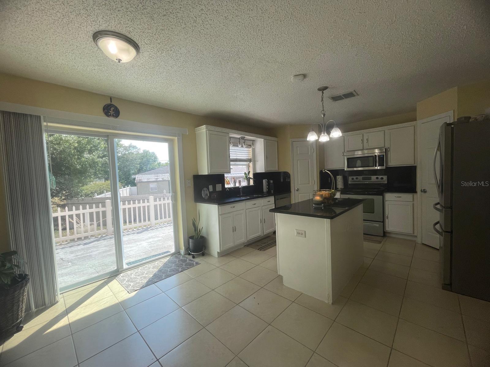 1502 Fort Meade Pl Property Photo 10