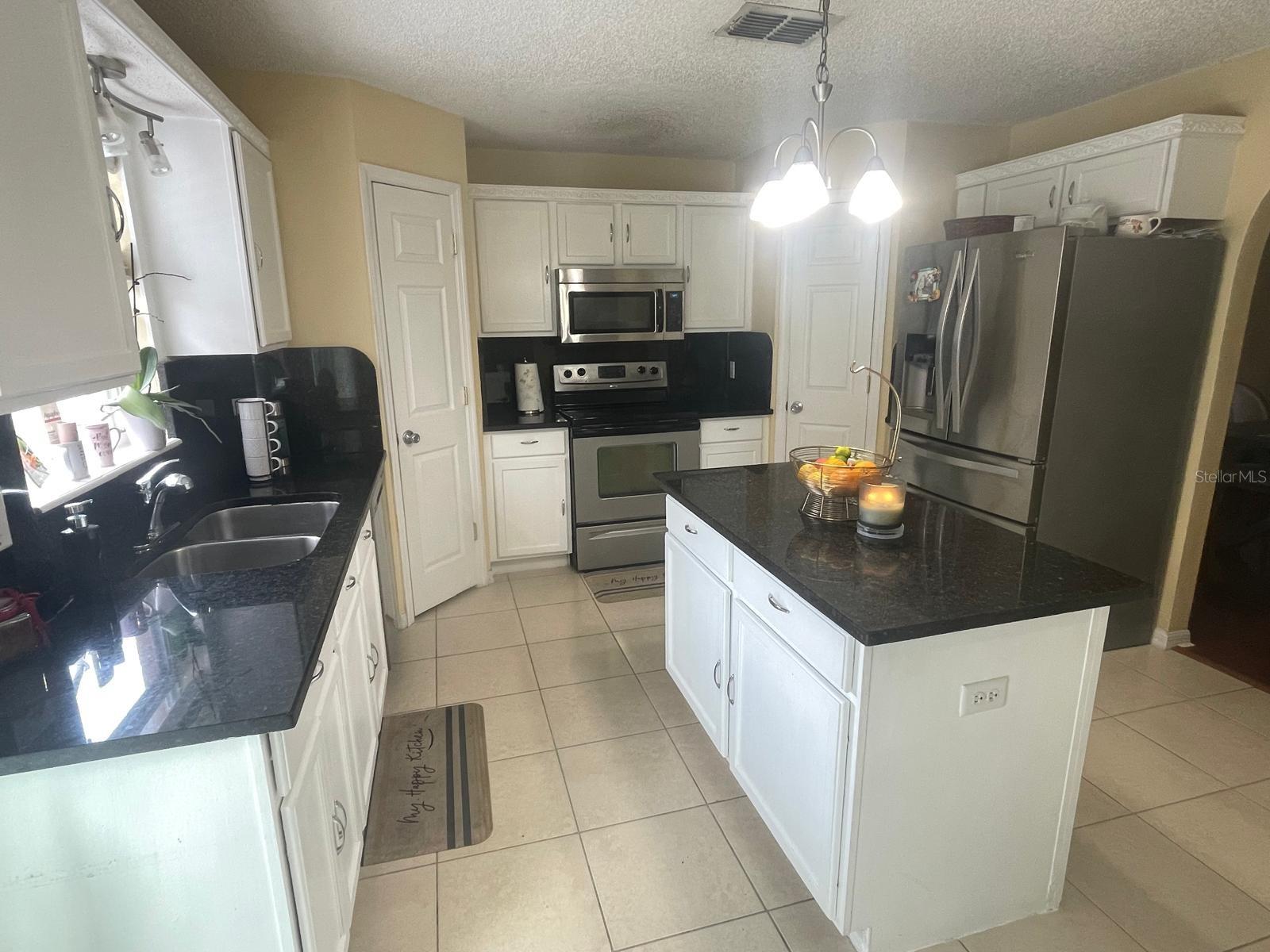 1502 Fort Meade Pl Property Photo 12