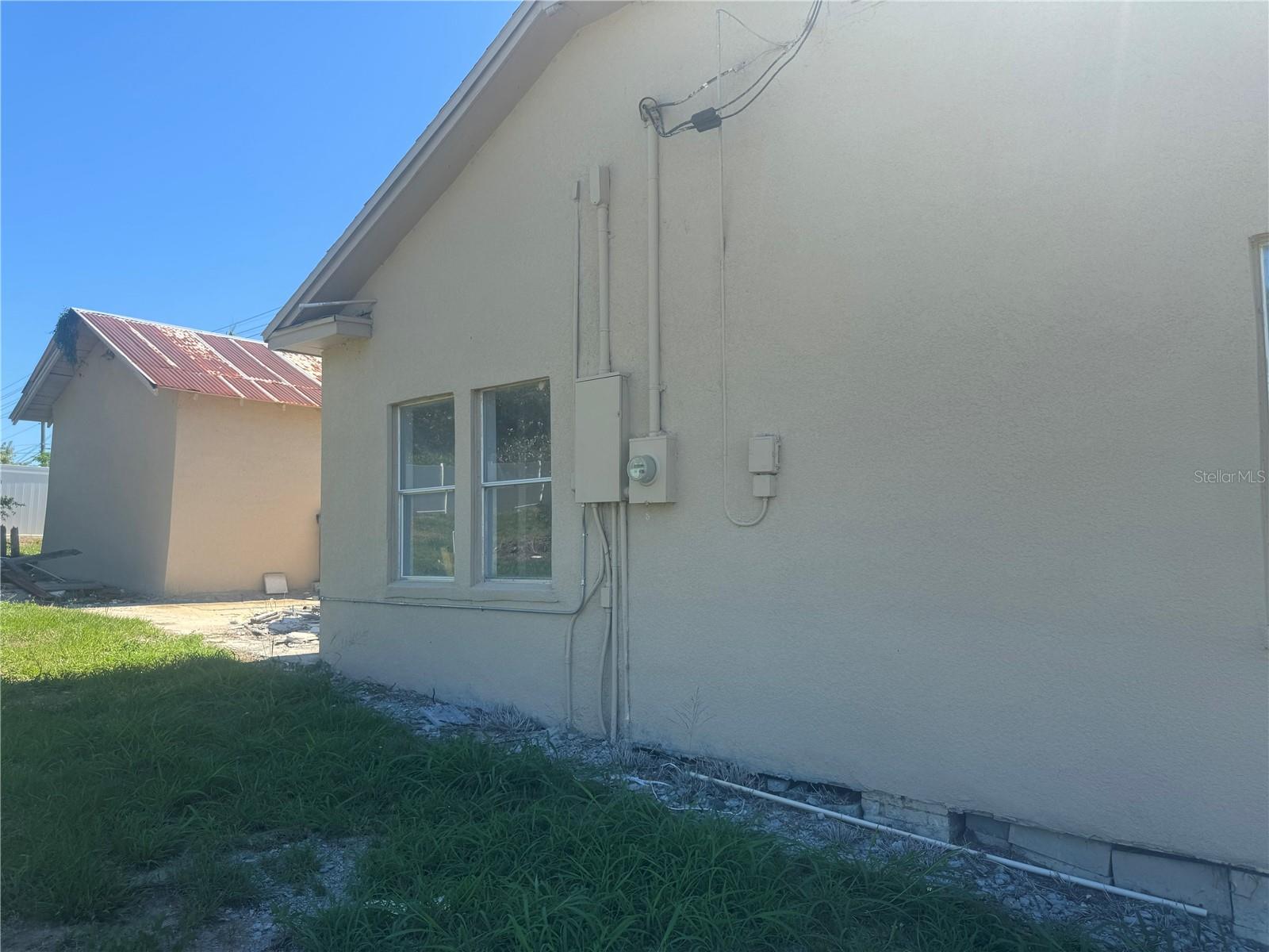 1020 E Main St Property Photo 4