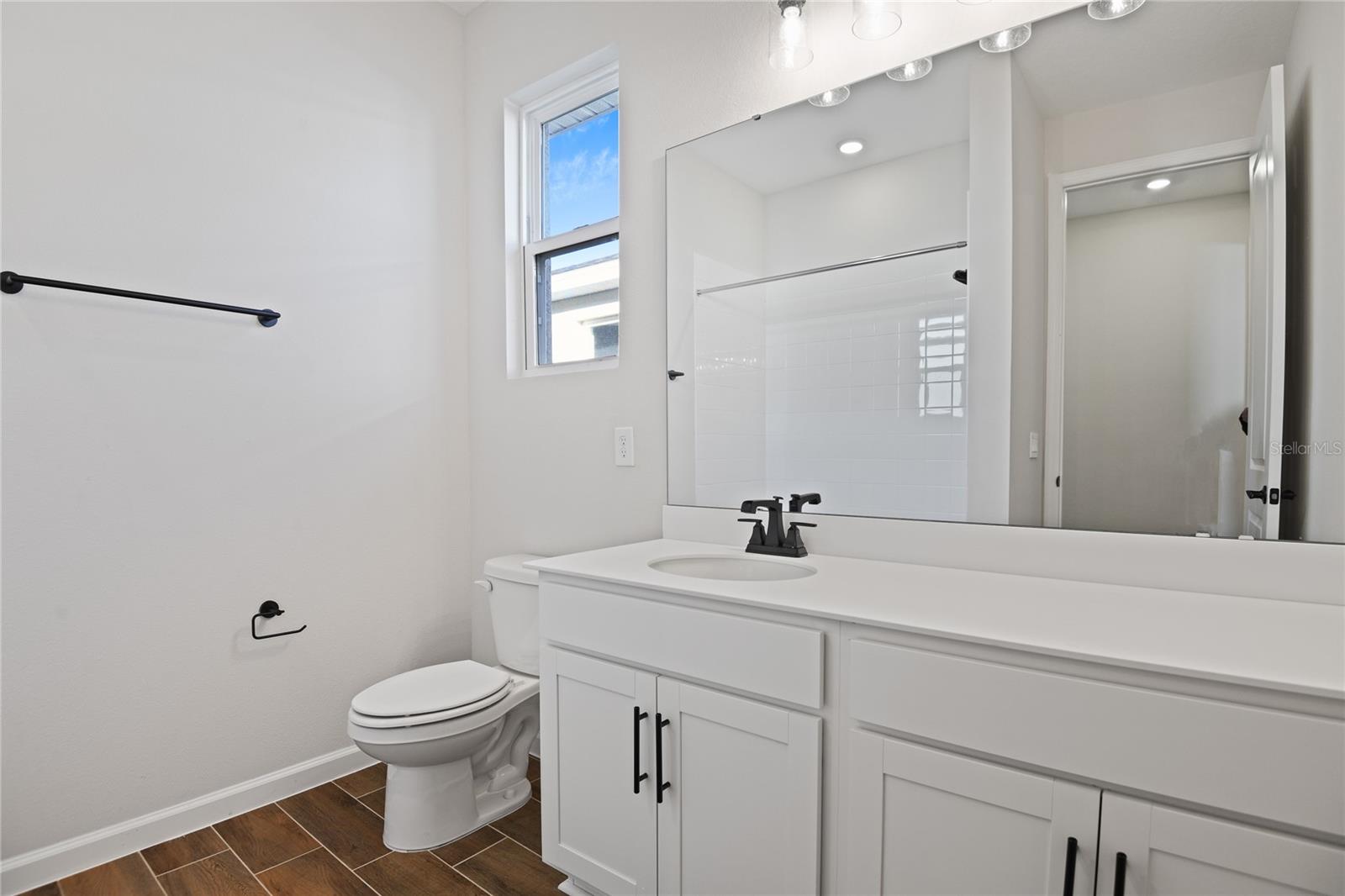 6333 Clover St Property Photo 12