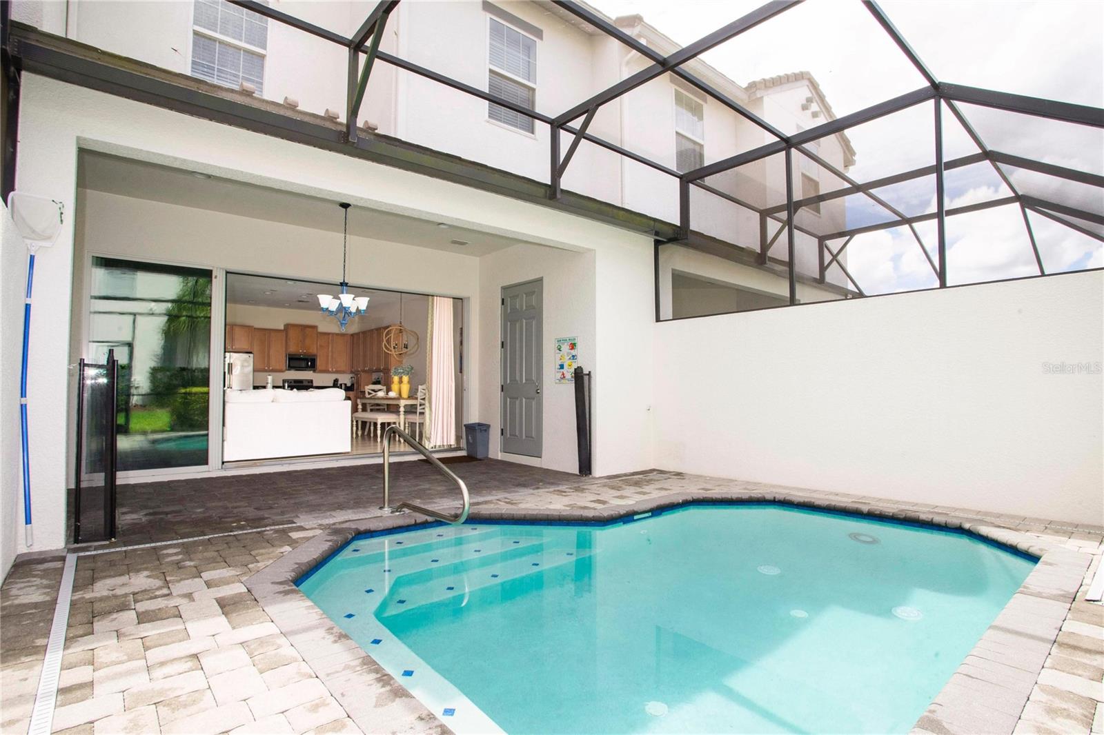 301 Captiva Dr Property Photo 15