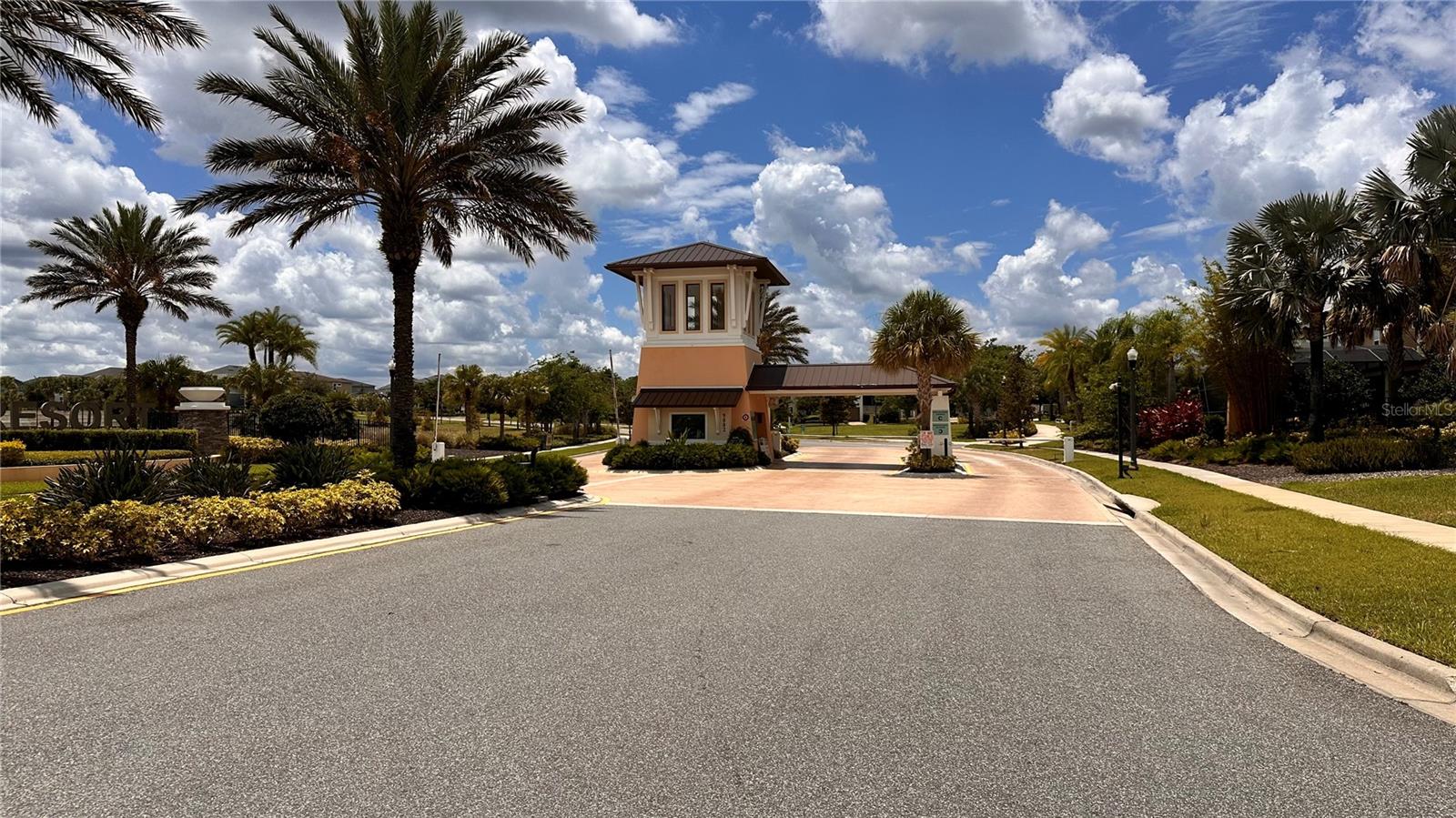 1515 Carey Palm Cir Property Photo 3