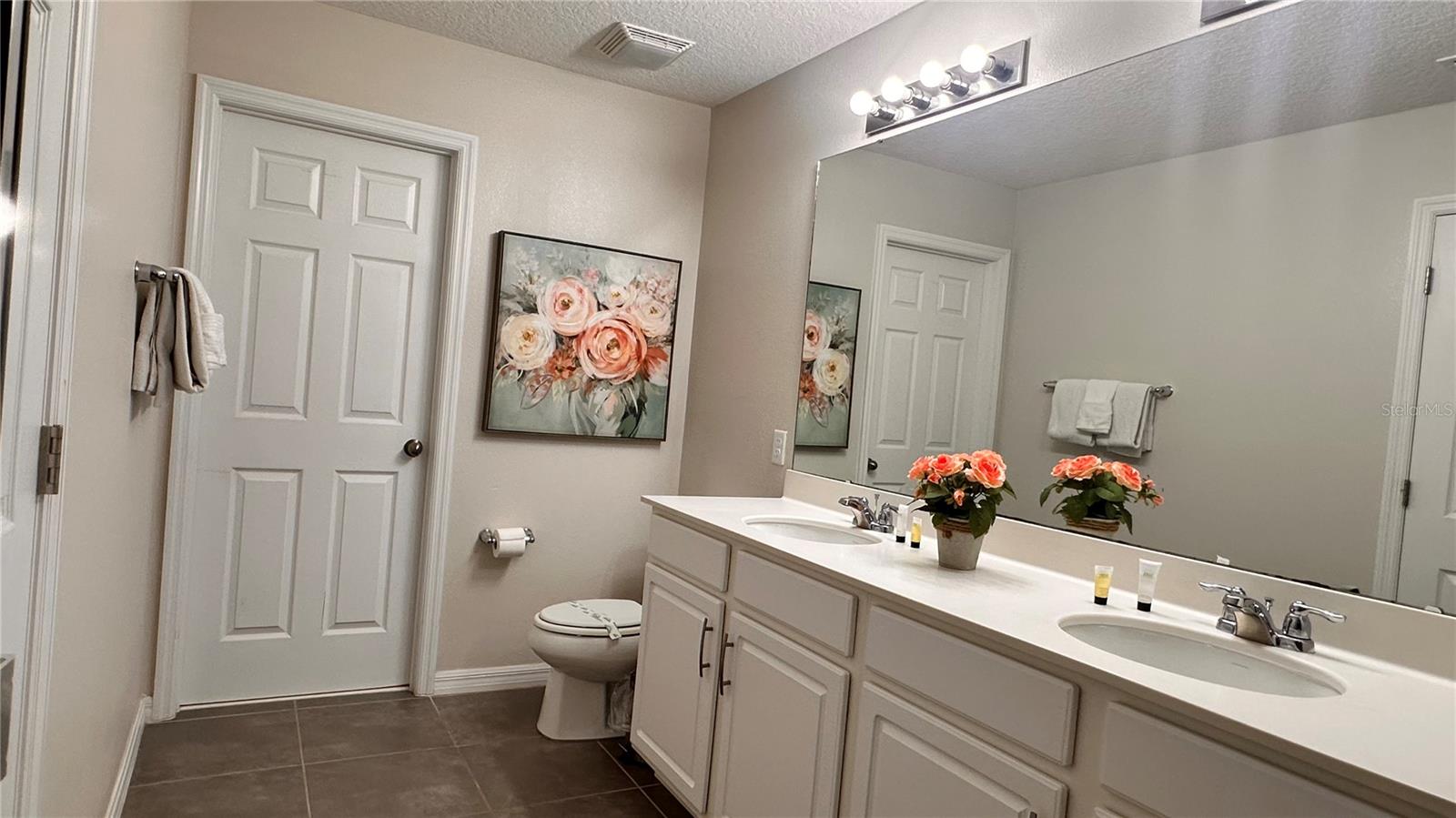 1515 Carey Palm Cir Property Photo 11