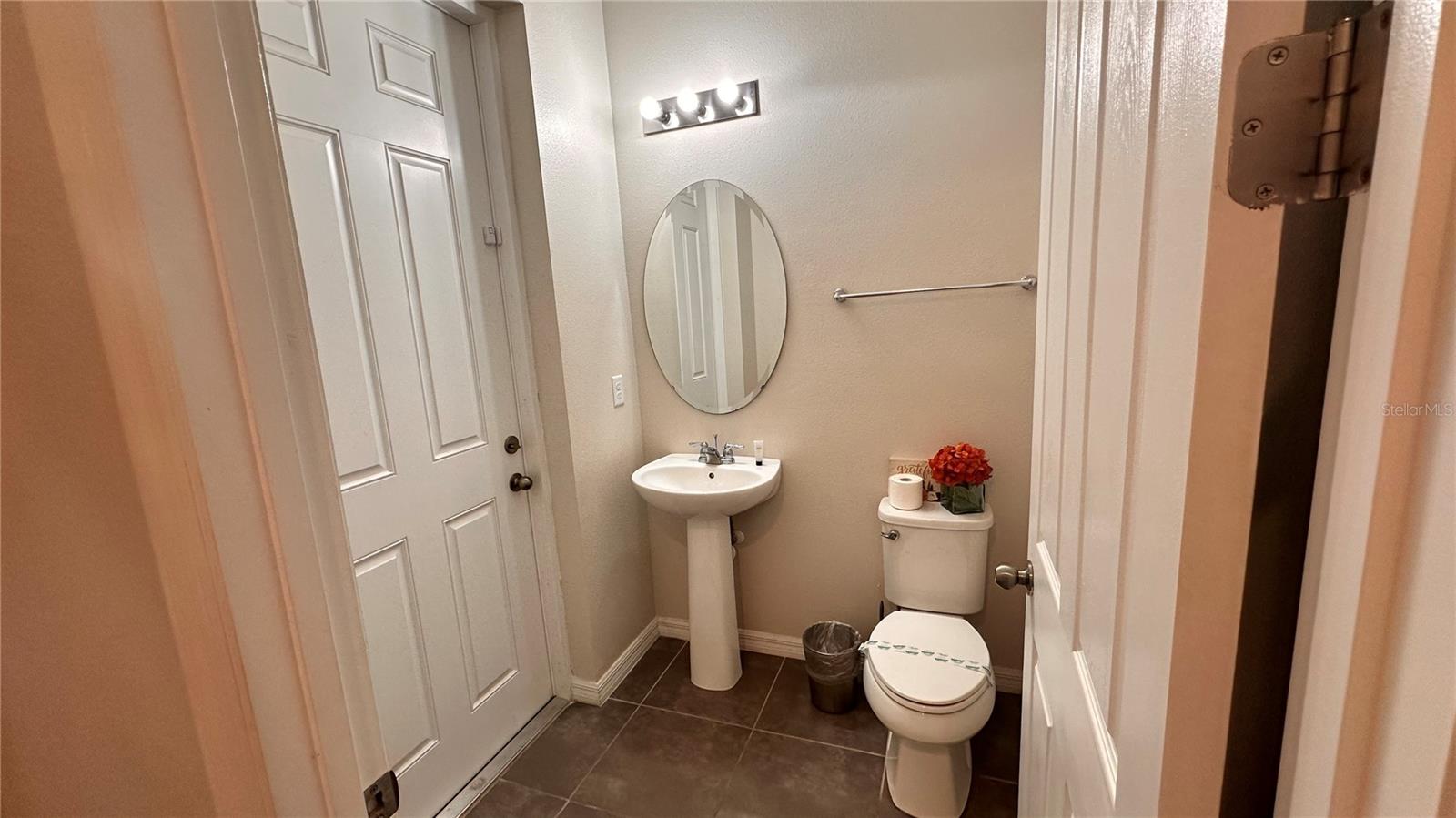 1515 Carey Palm Cir Property Photo 18