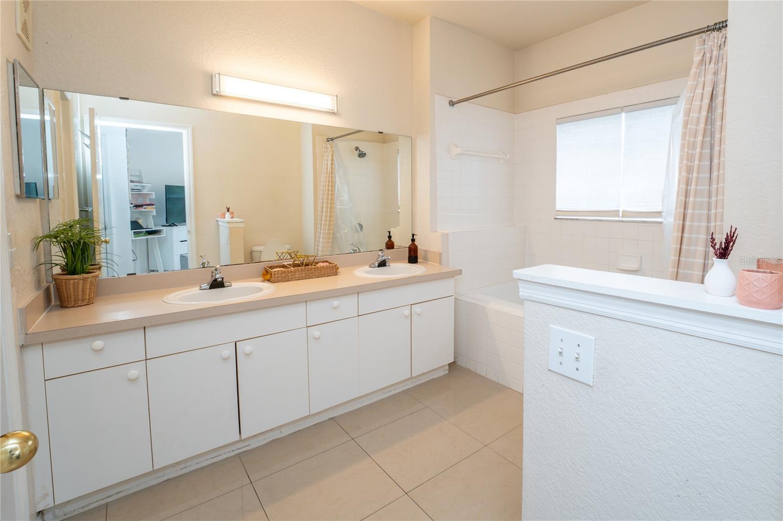 3593 Conroy Rd #437 Property Photo 8