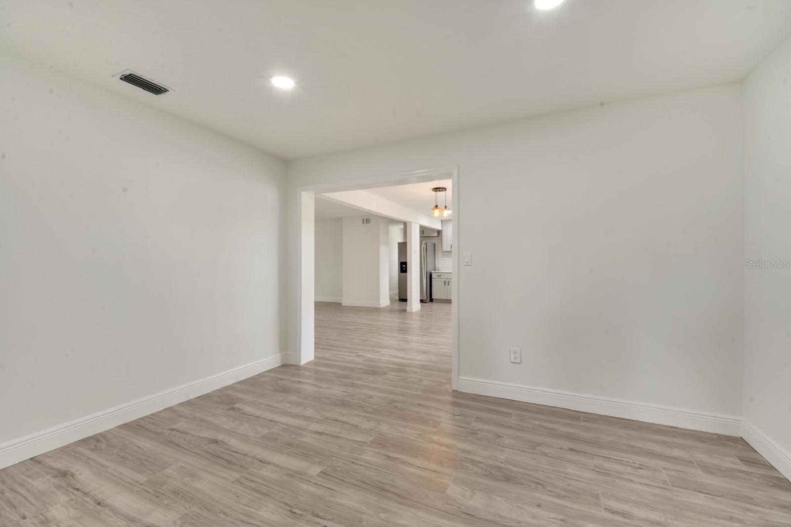 4401 Marshall St Property Photo 14