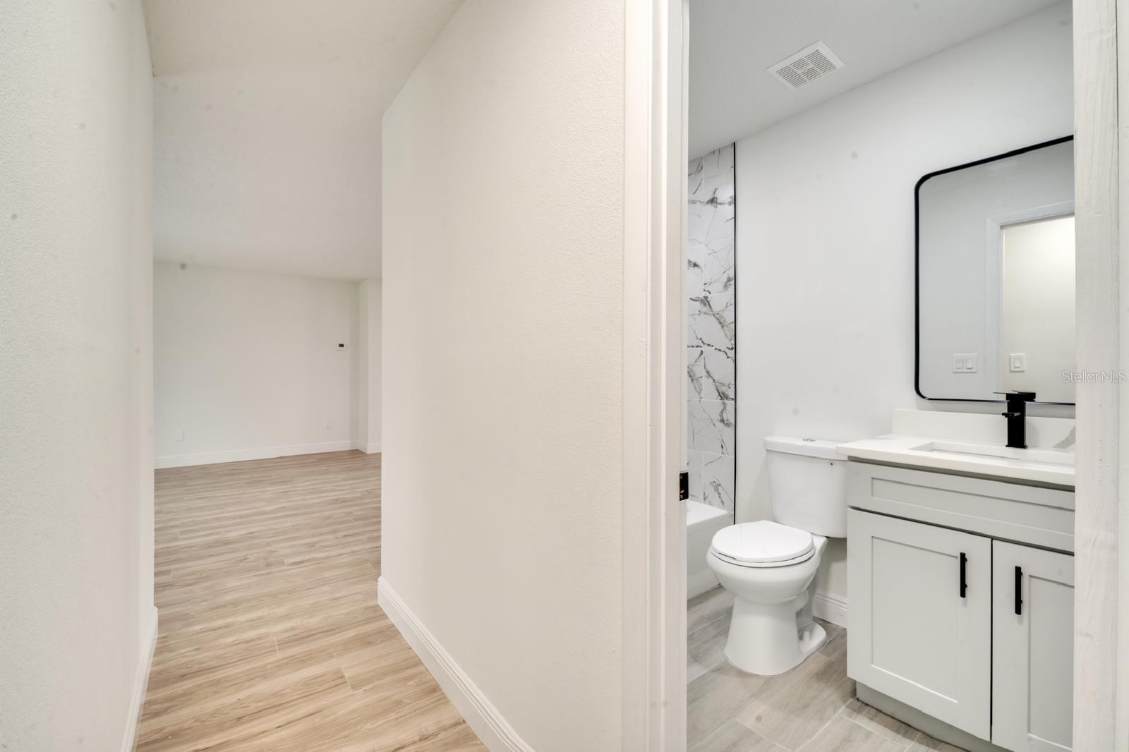 4401 Marshall St Property Photo 15