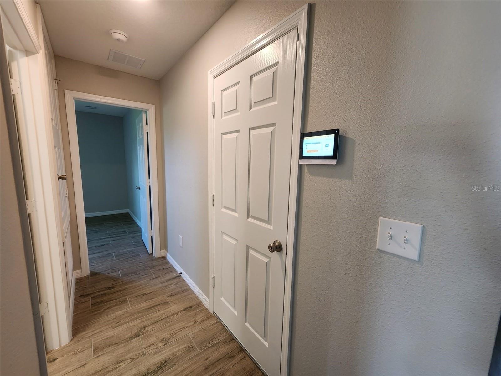 715 Overpool Ave Property Photo 6