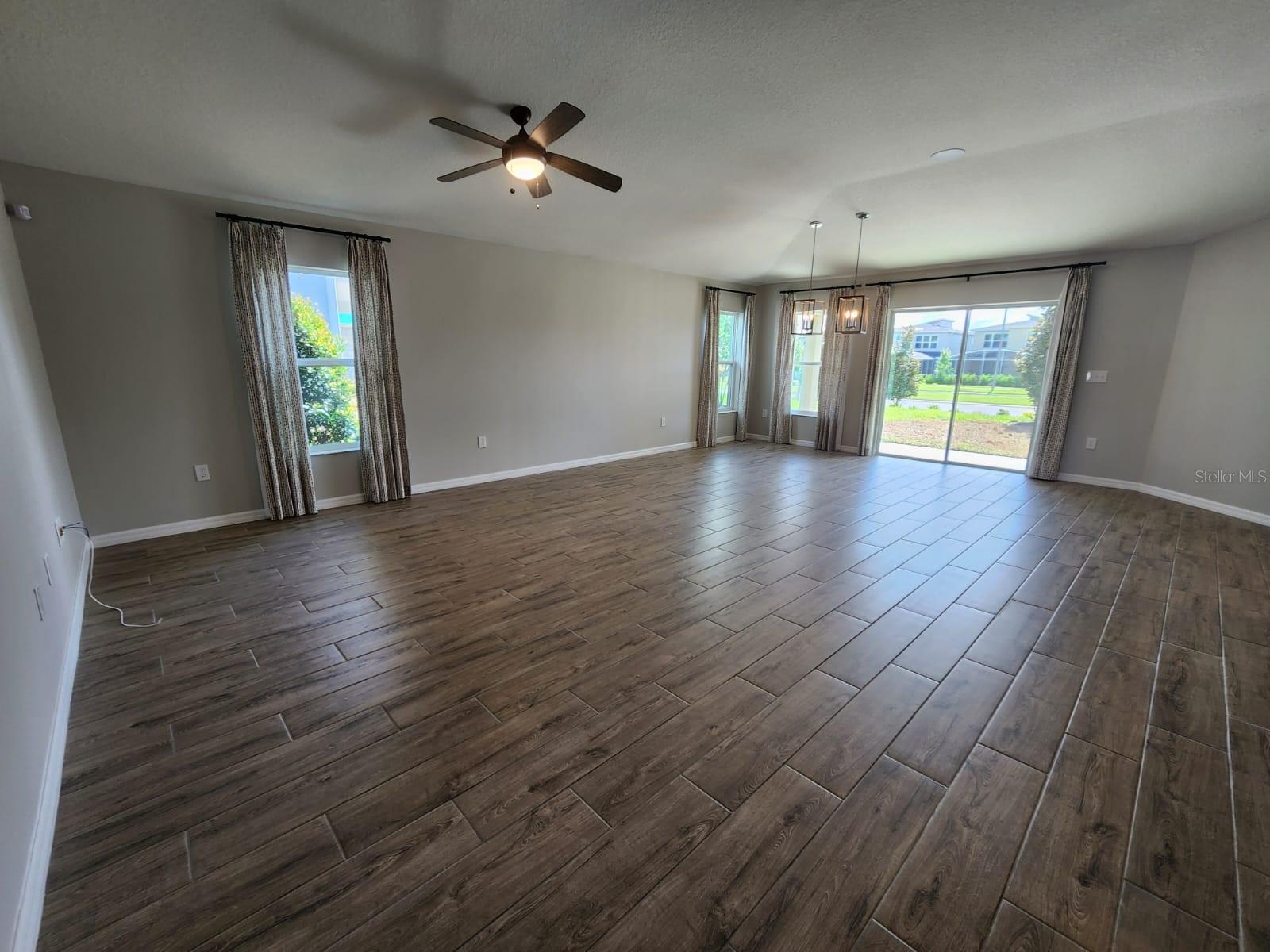 715 Overpool Ave Property Photo 8