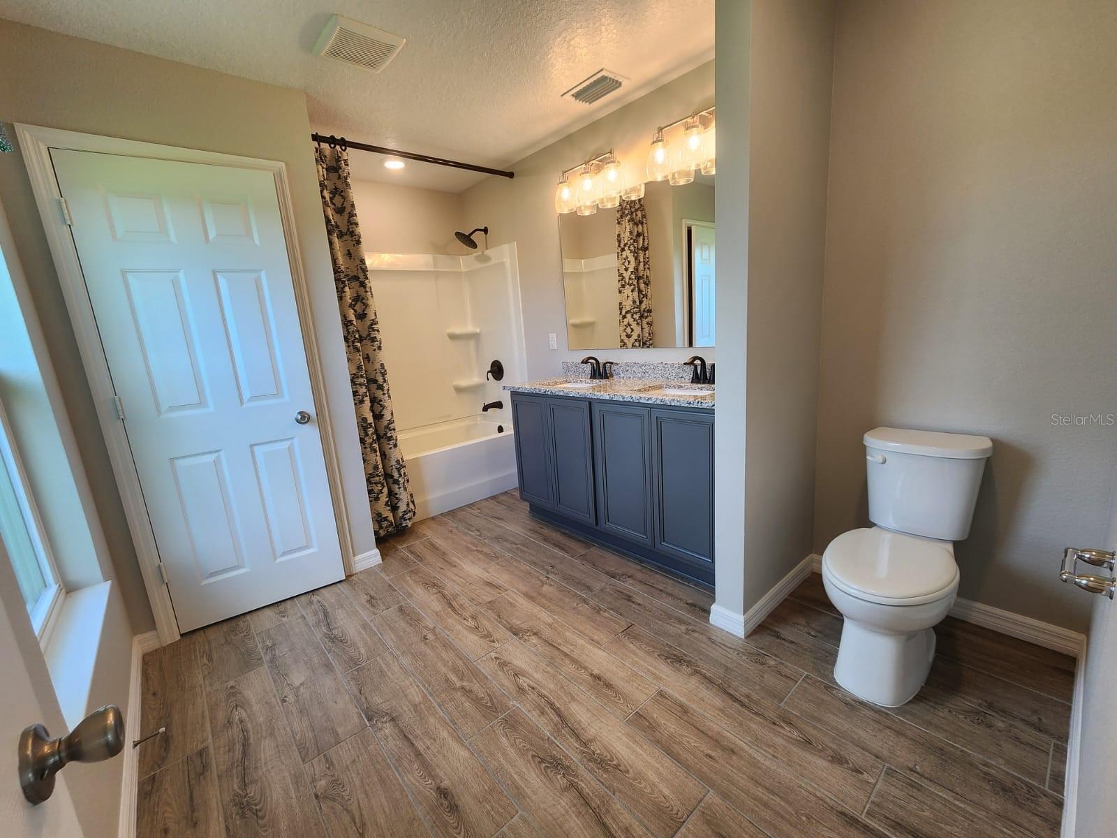 715 Overpool Ave Property Photo 13