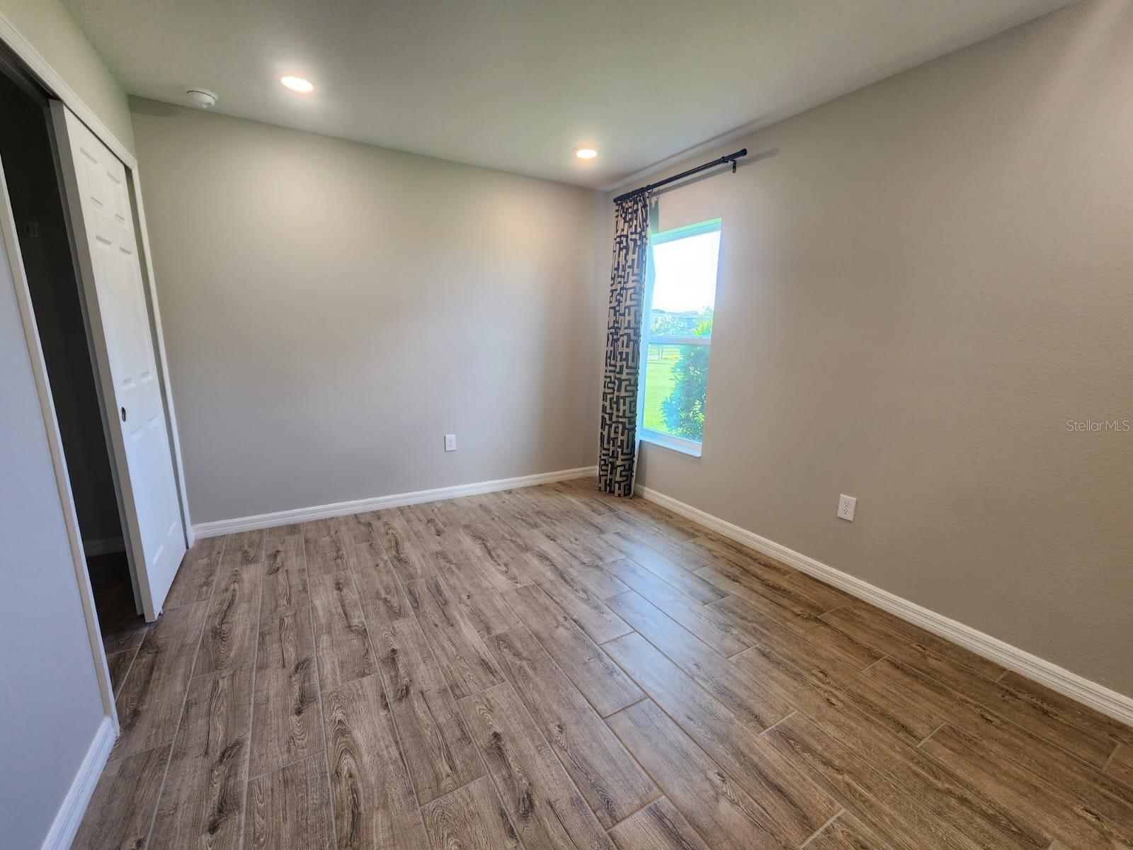 715 Overpool Ave Property Photo 17