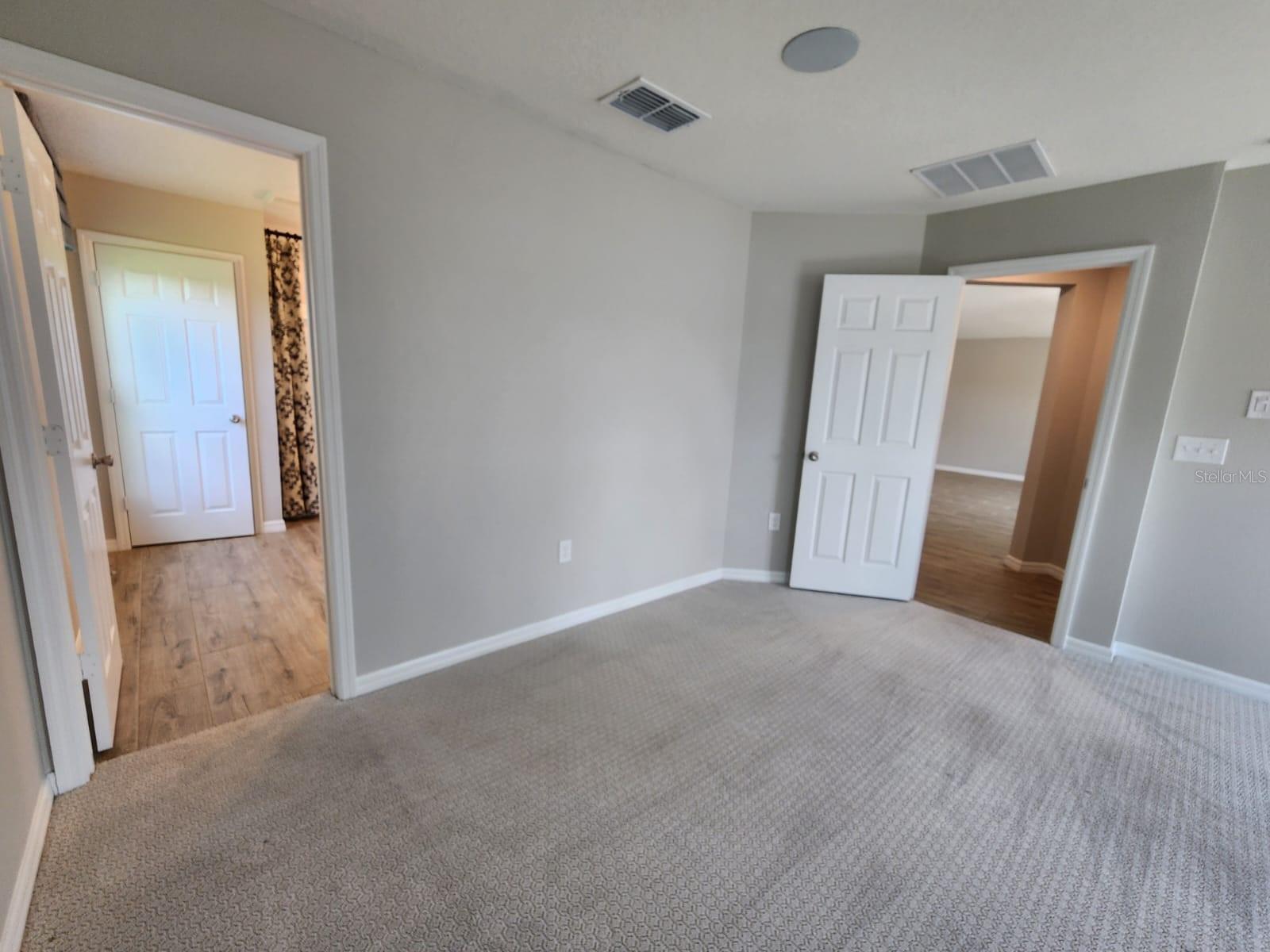 715 Overpool Ave Property Photo 23
