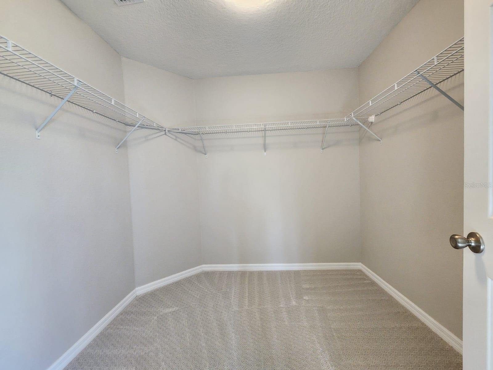 715 Overpool Ave Property Photo 24