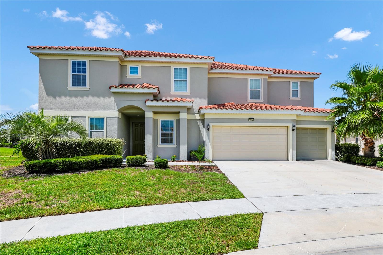 6012 Oak Green Loop Property Photo 1