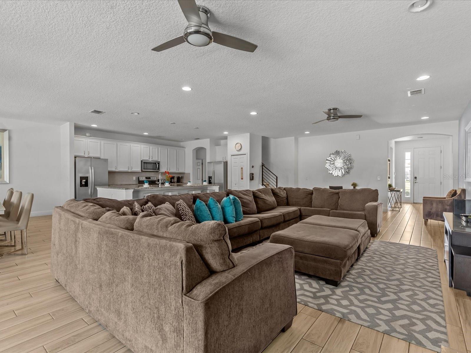 6012 Oak Green Loop Property Photo 9