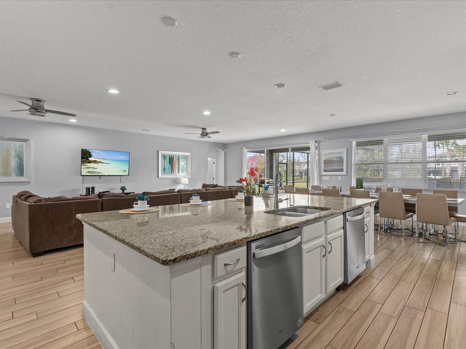 6012 Oak Green Loop Property Photo 14