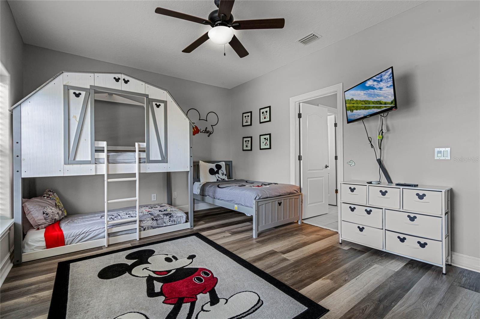 7714 Excitement Dr Property Photo 21